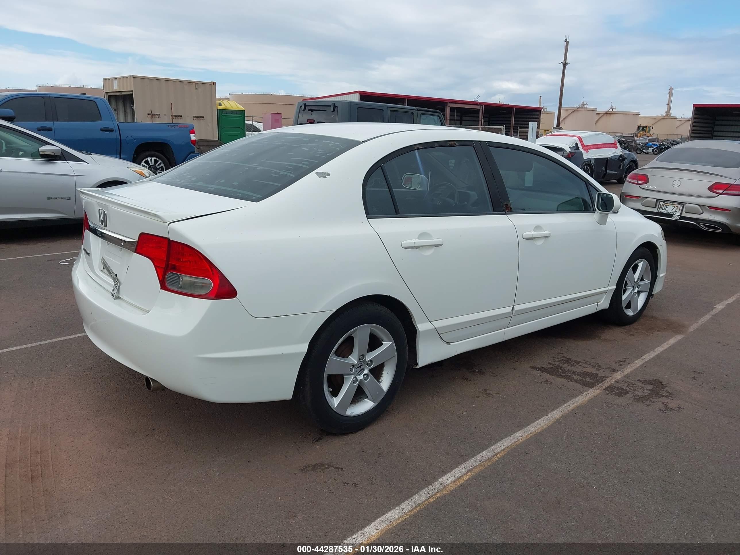 HONDA CIVIC image 4