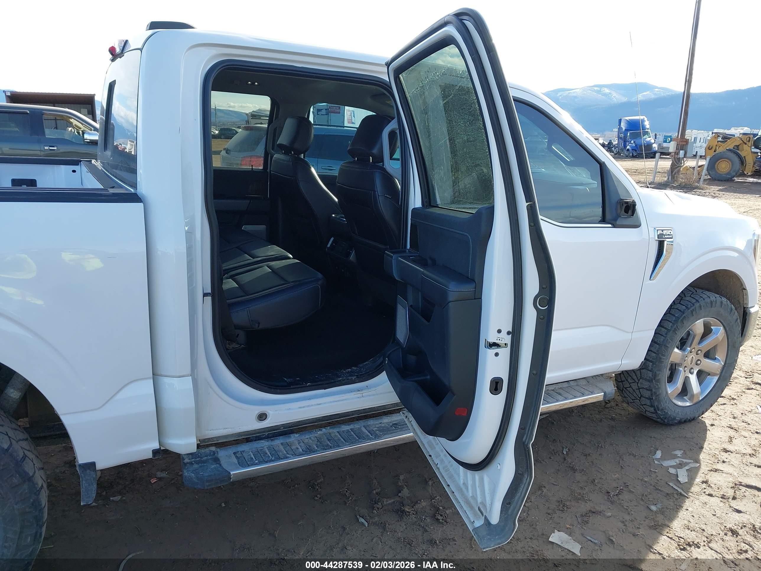 FORD F-150 image 8