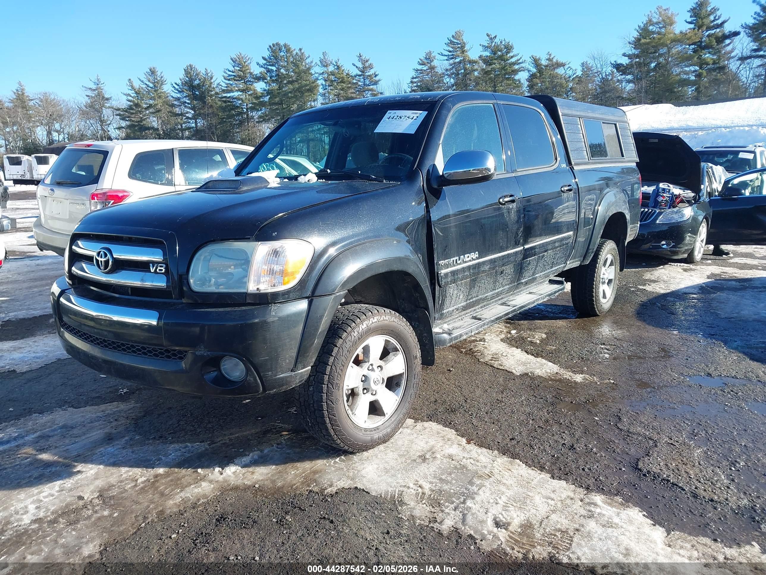 TOYOTA TUNDRA image 2