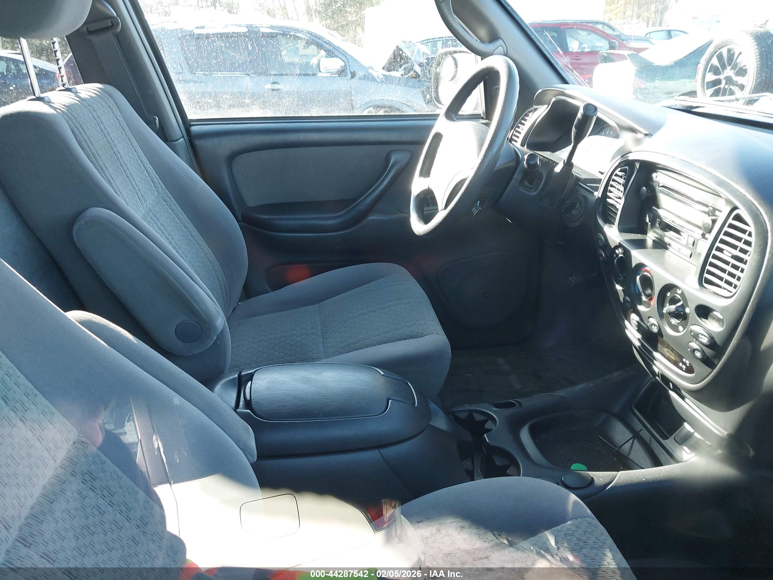 TOYOTA TUNDRA image 5