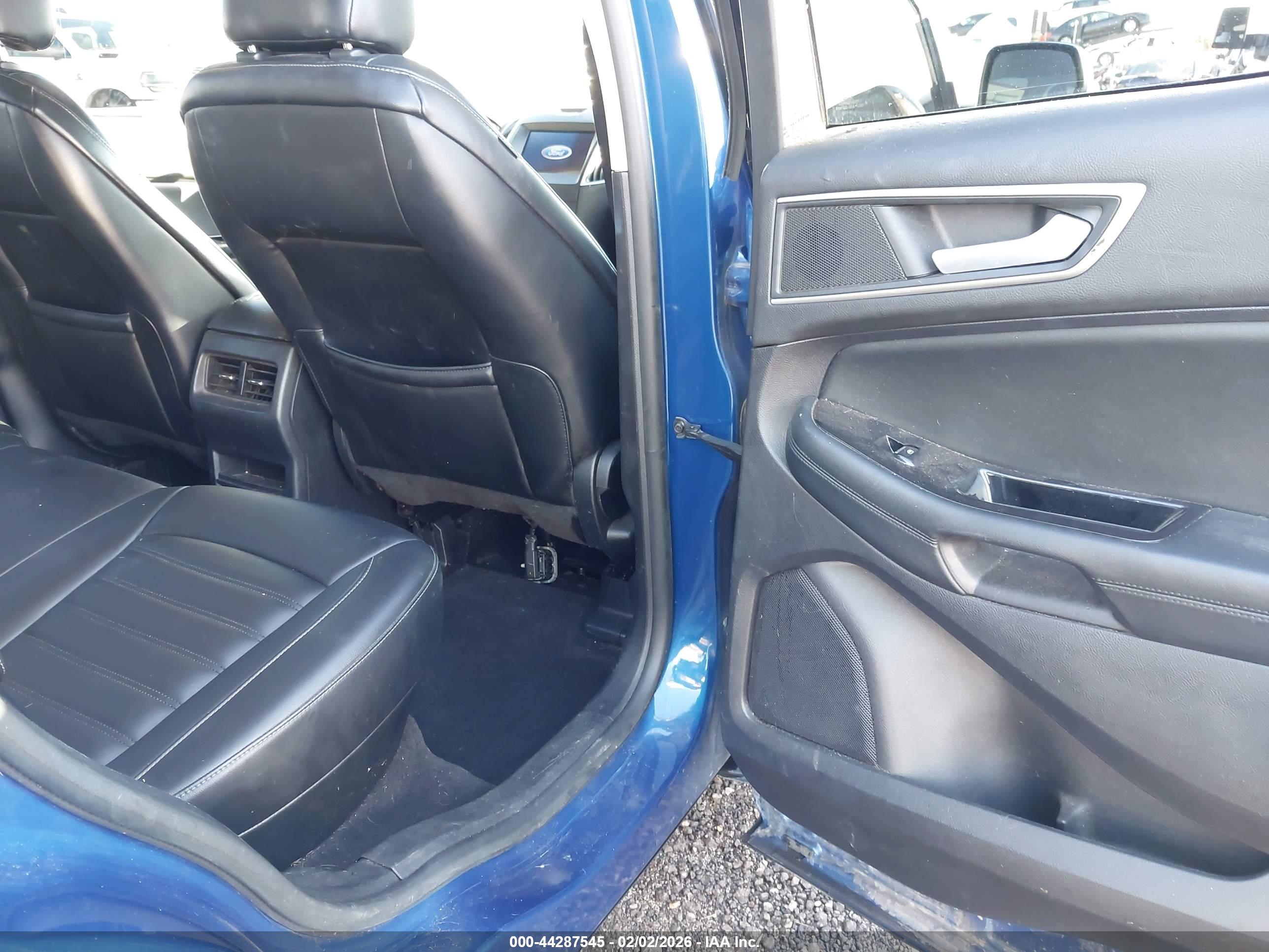FORD EDGE image 8