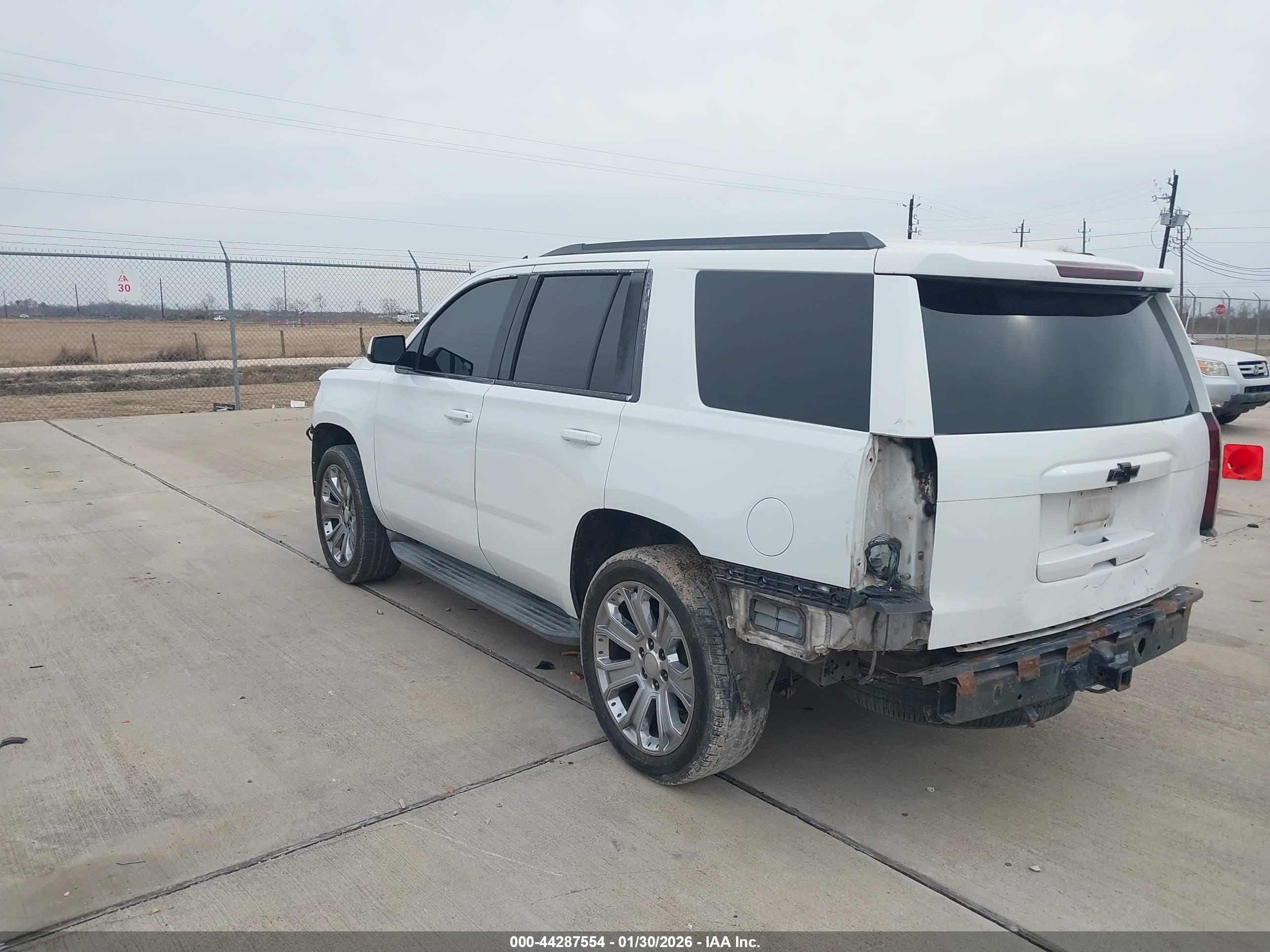 CHEVROLET TAHOE image 3