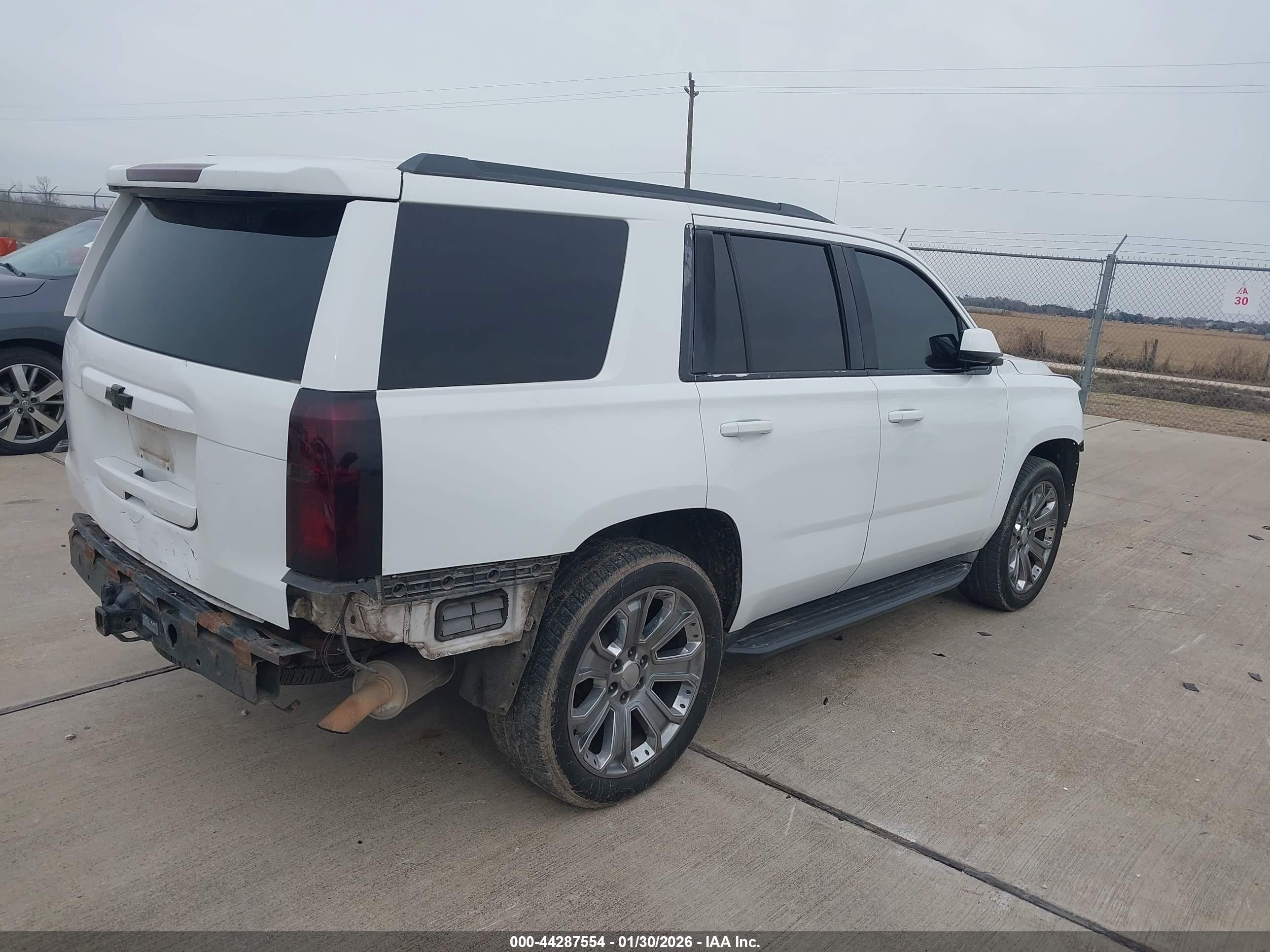 CHEVROLET TAHOE image 4
