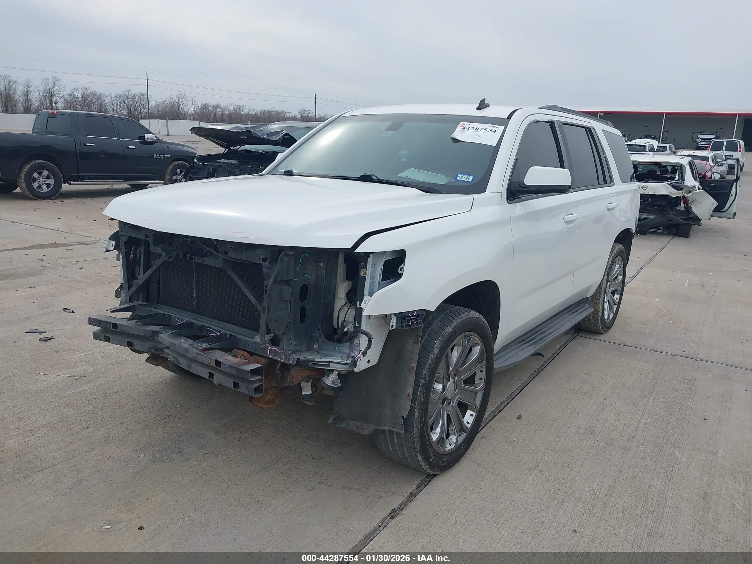 CHEVROLET TAHOE image 6