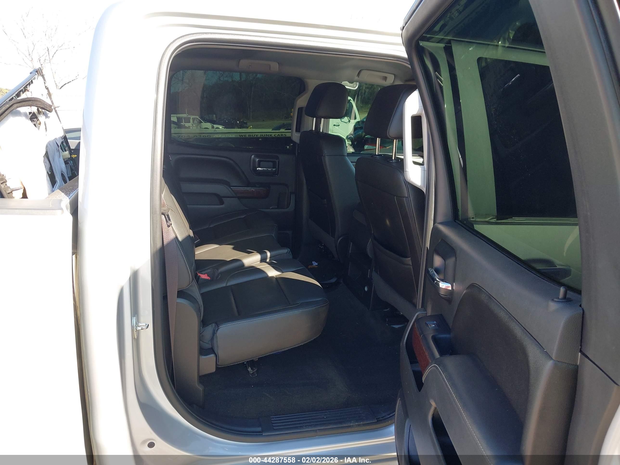GMC SIERRA image 8