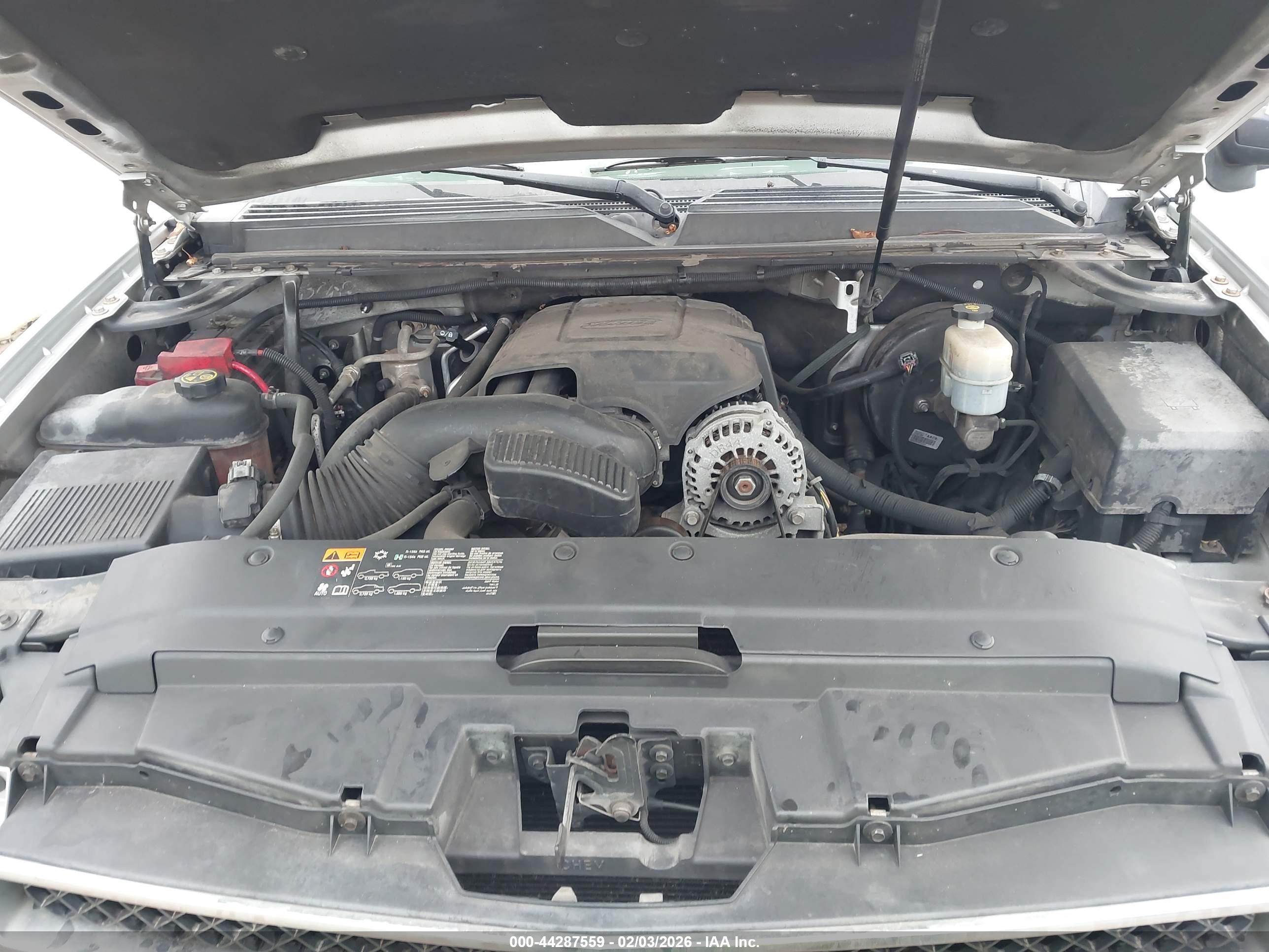 CHEVROLET TAHOE image 10