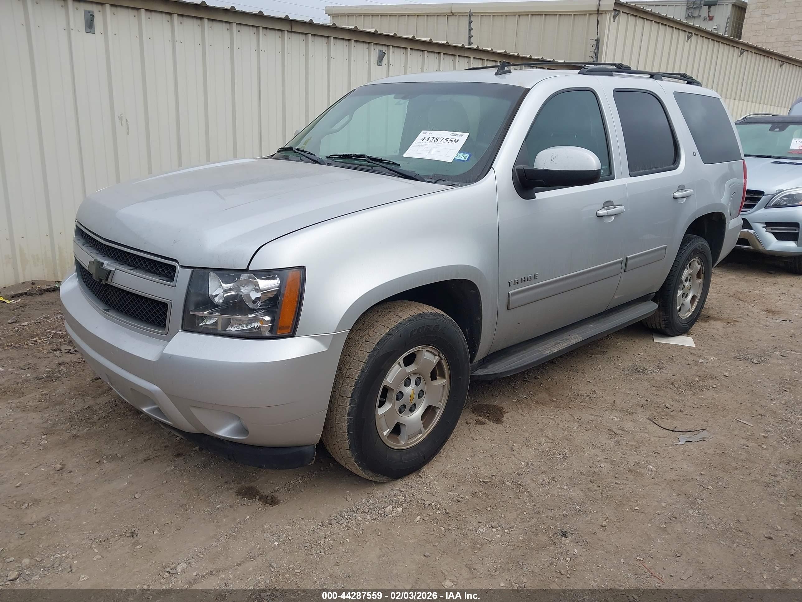 CHEVROLET TAHOE image 2