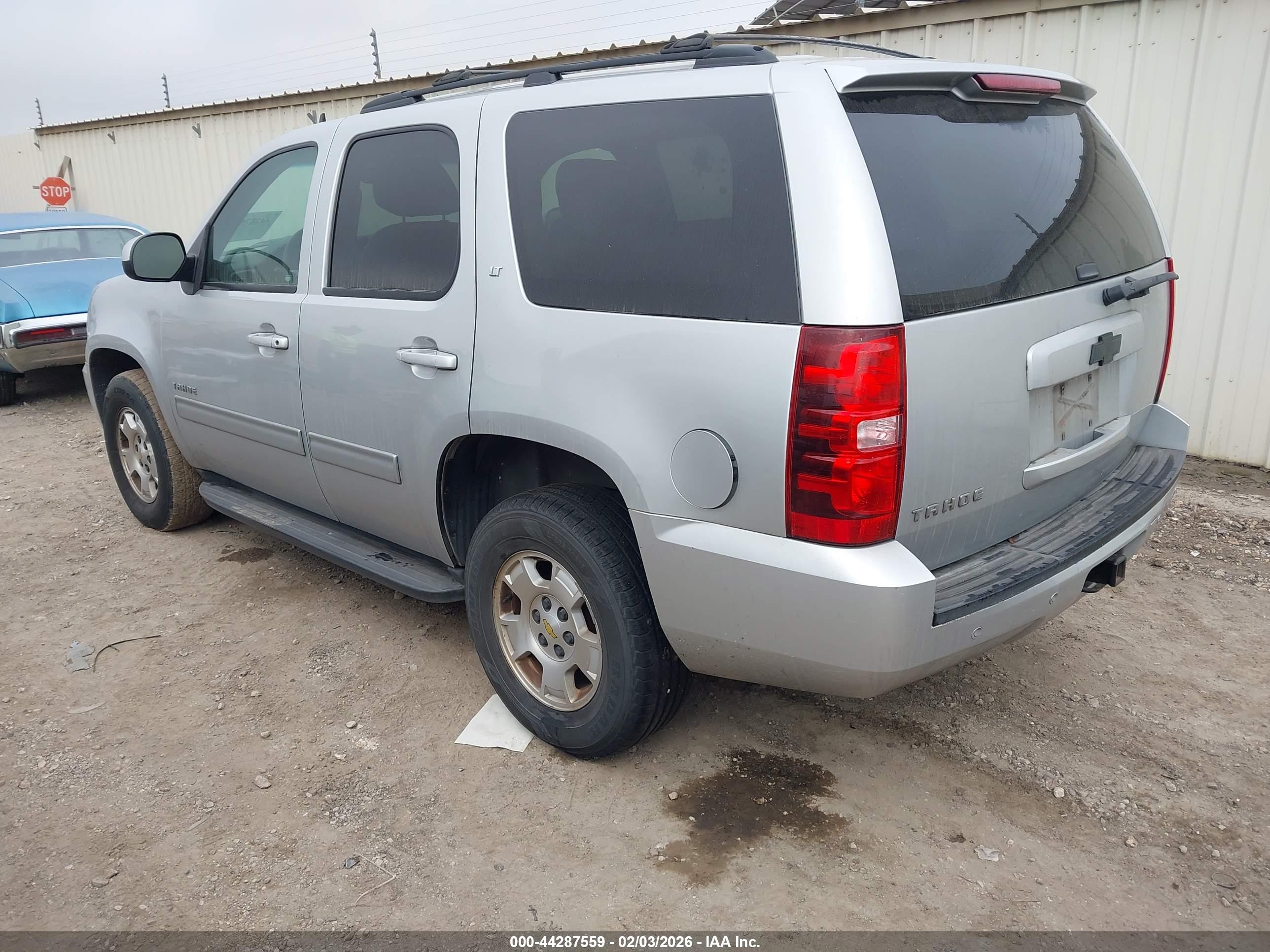 CHEVROLET TAHOE image 3