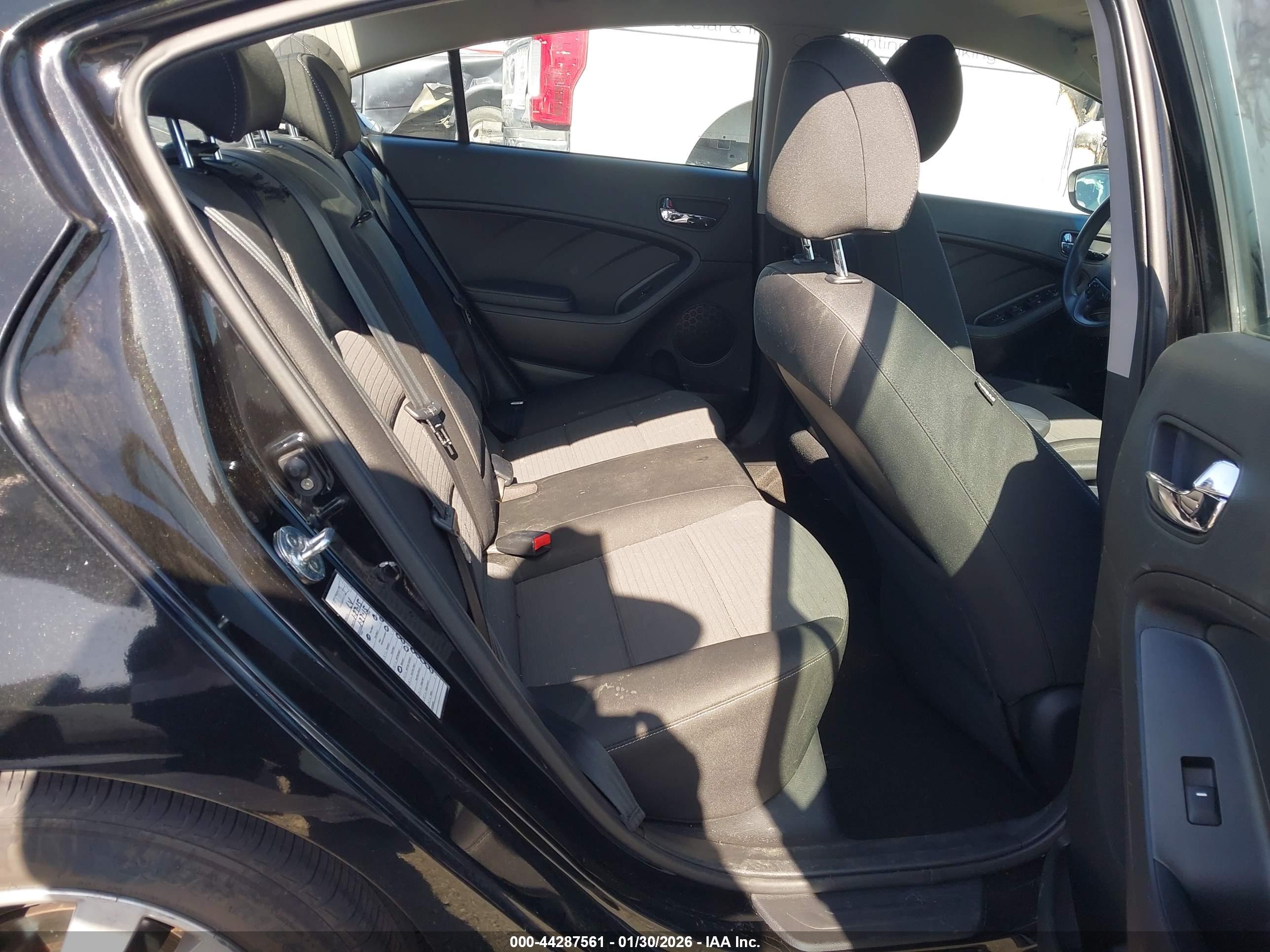KIA FORTE image 8