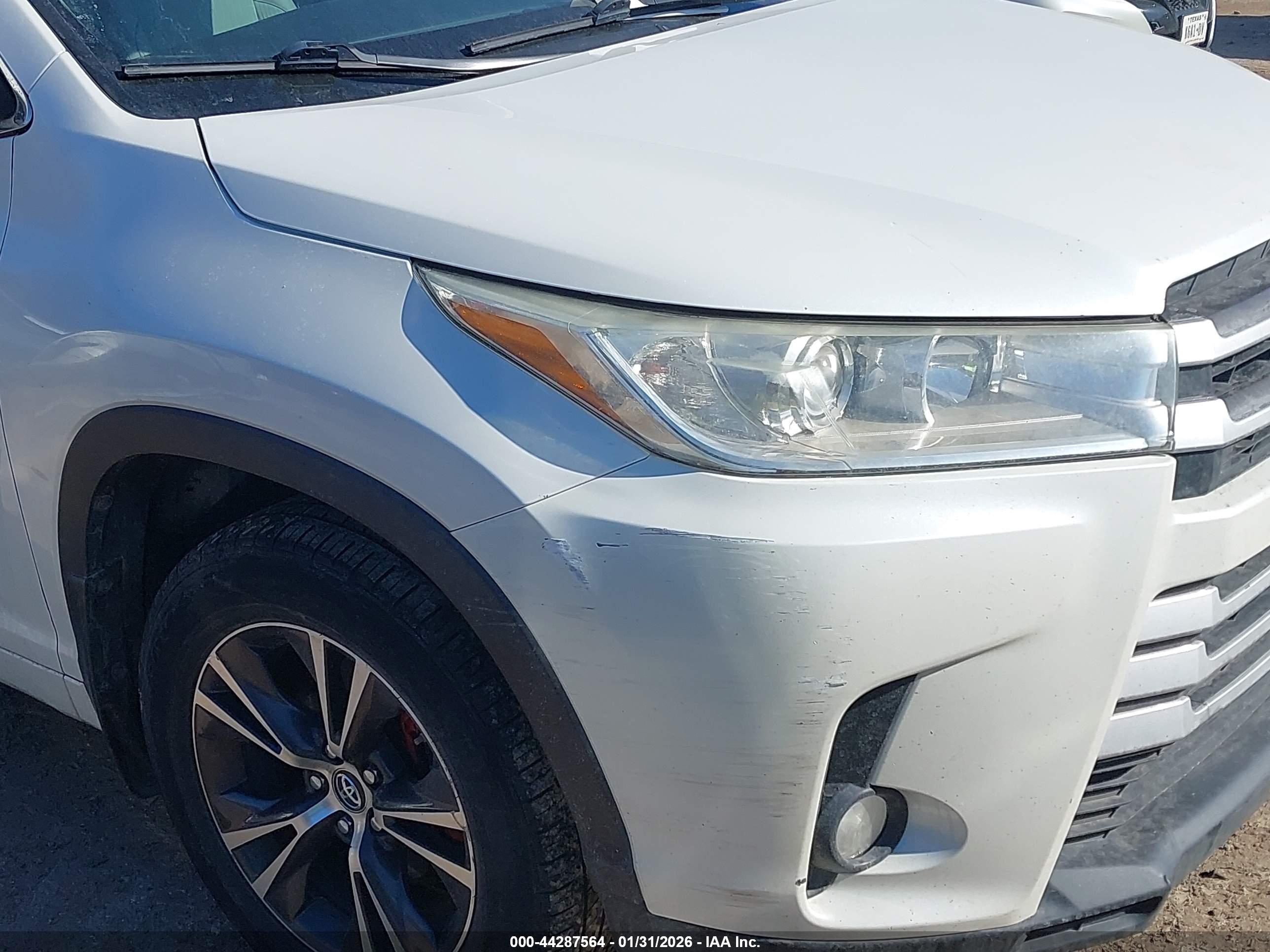 TOYOTA HIGHLANDER image 6