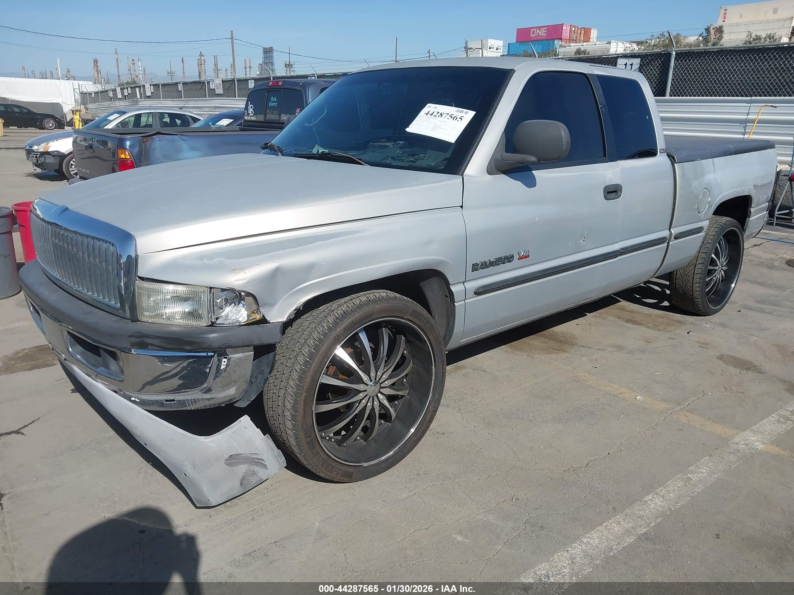 DODGE RAM image 2