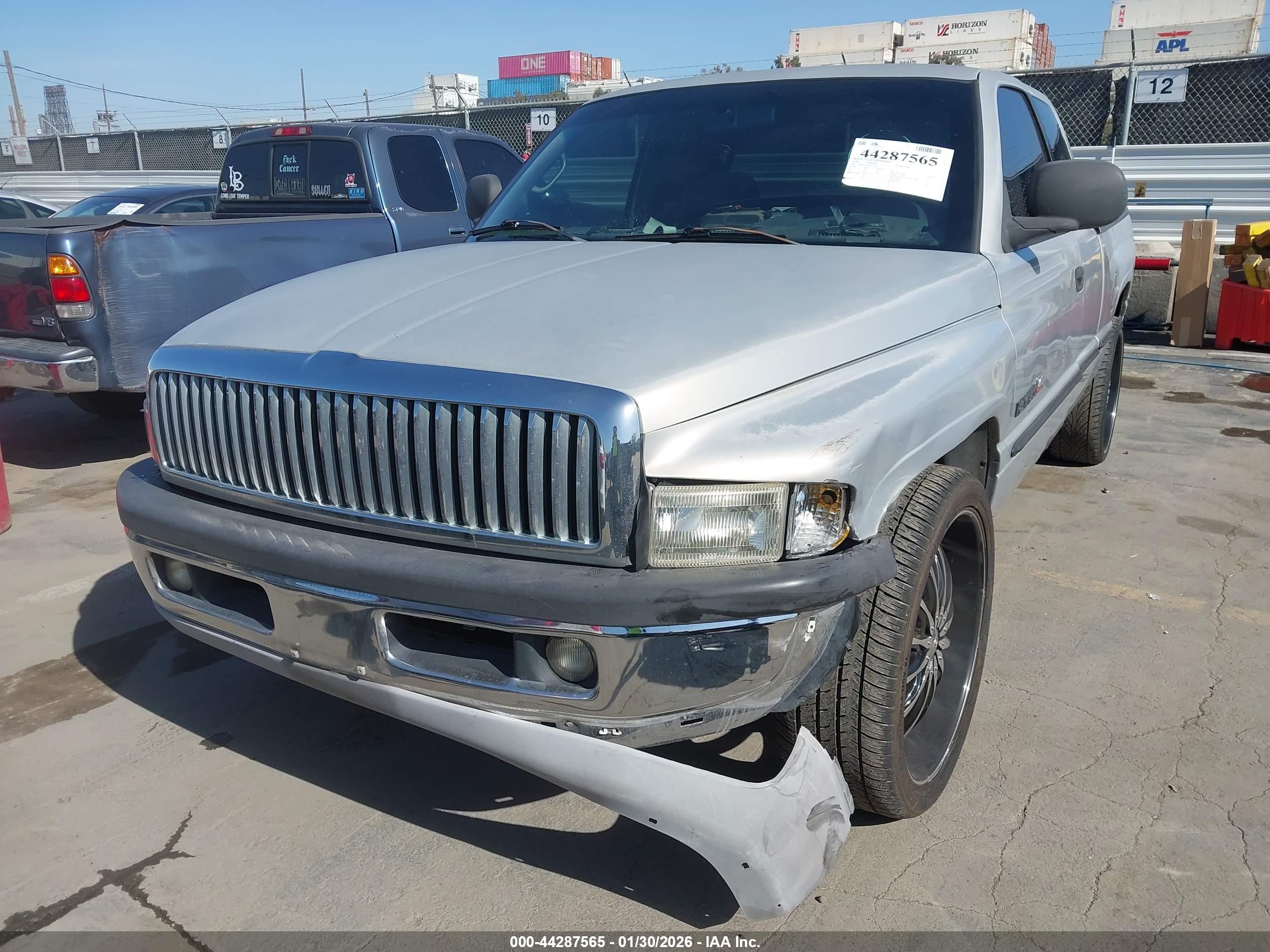 DODGE RAM image 6