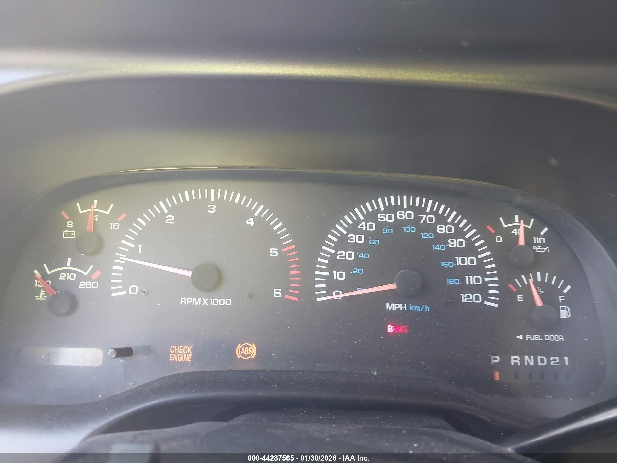 DODGE RAM image 7