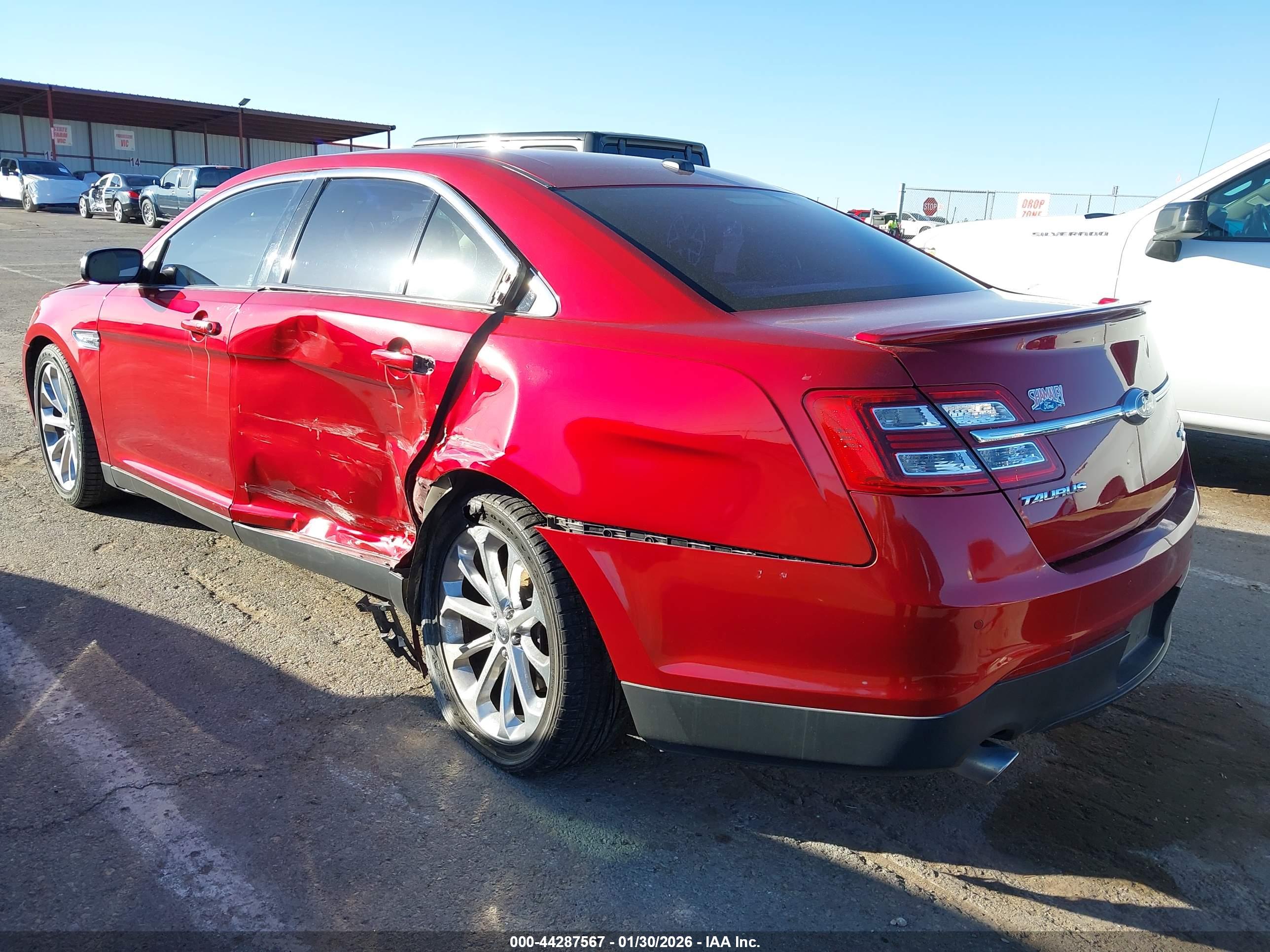 FORD TAURUS image 3