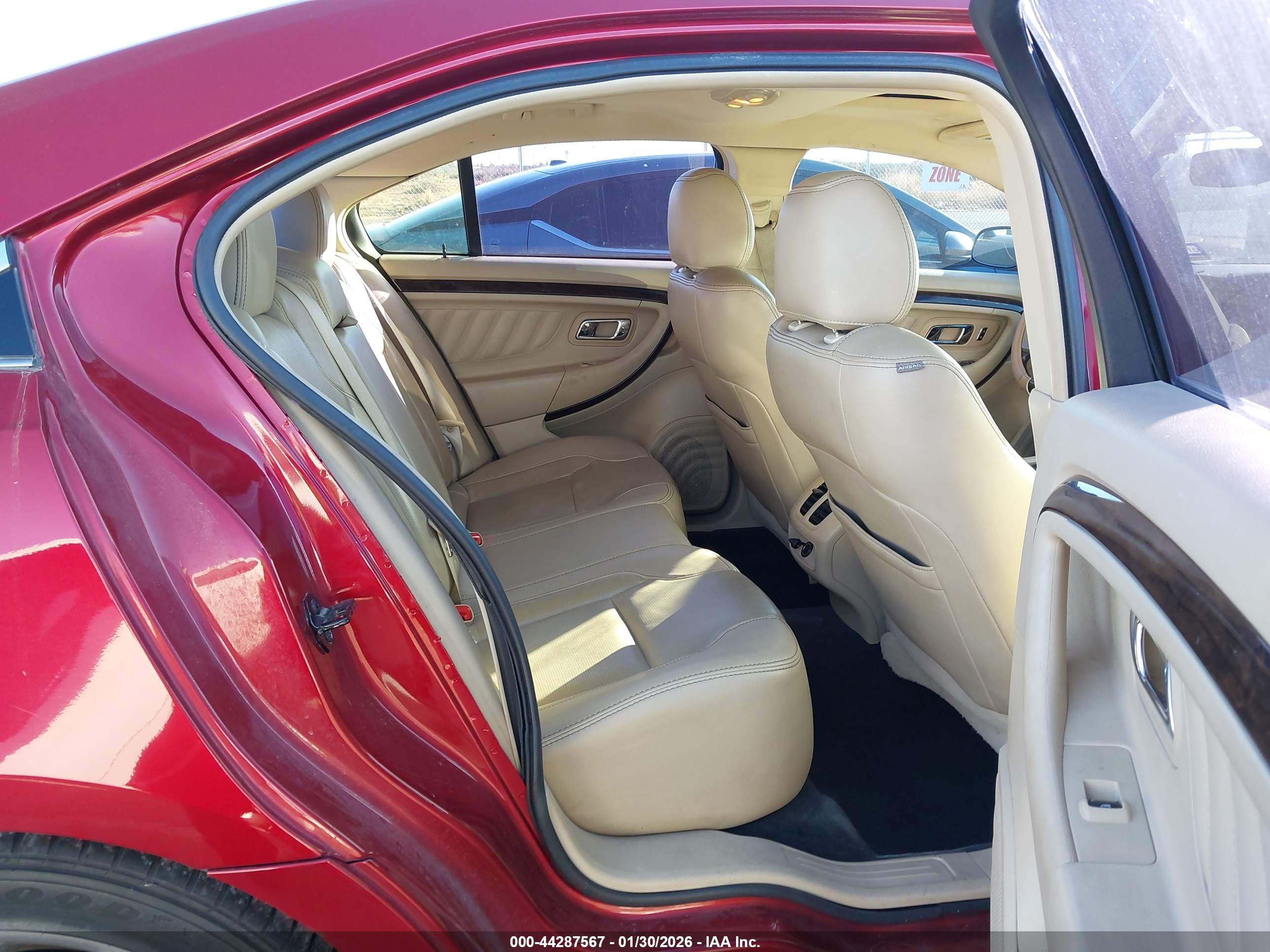 FORD TAURUS image 8