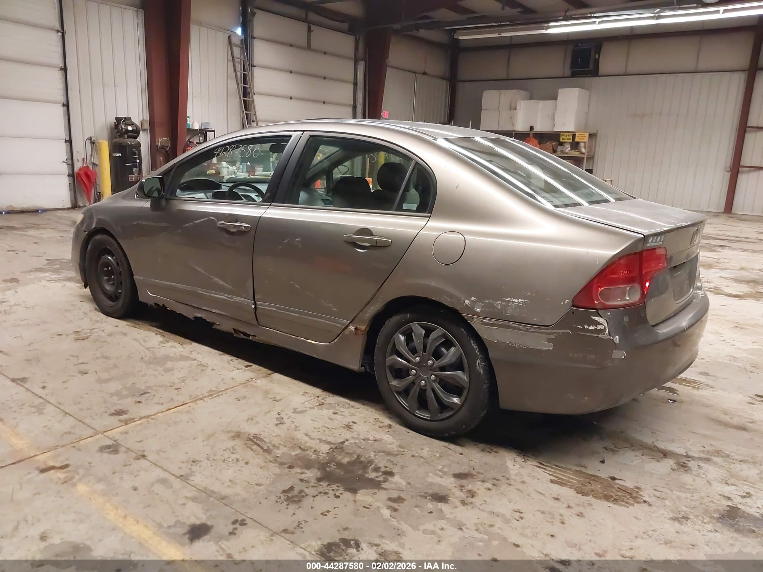 HONDA CIVIC image 3