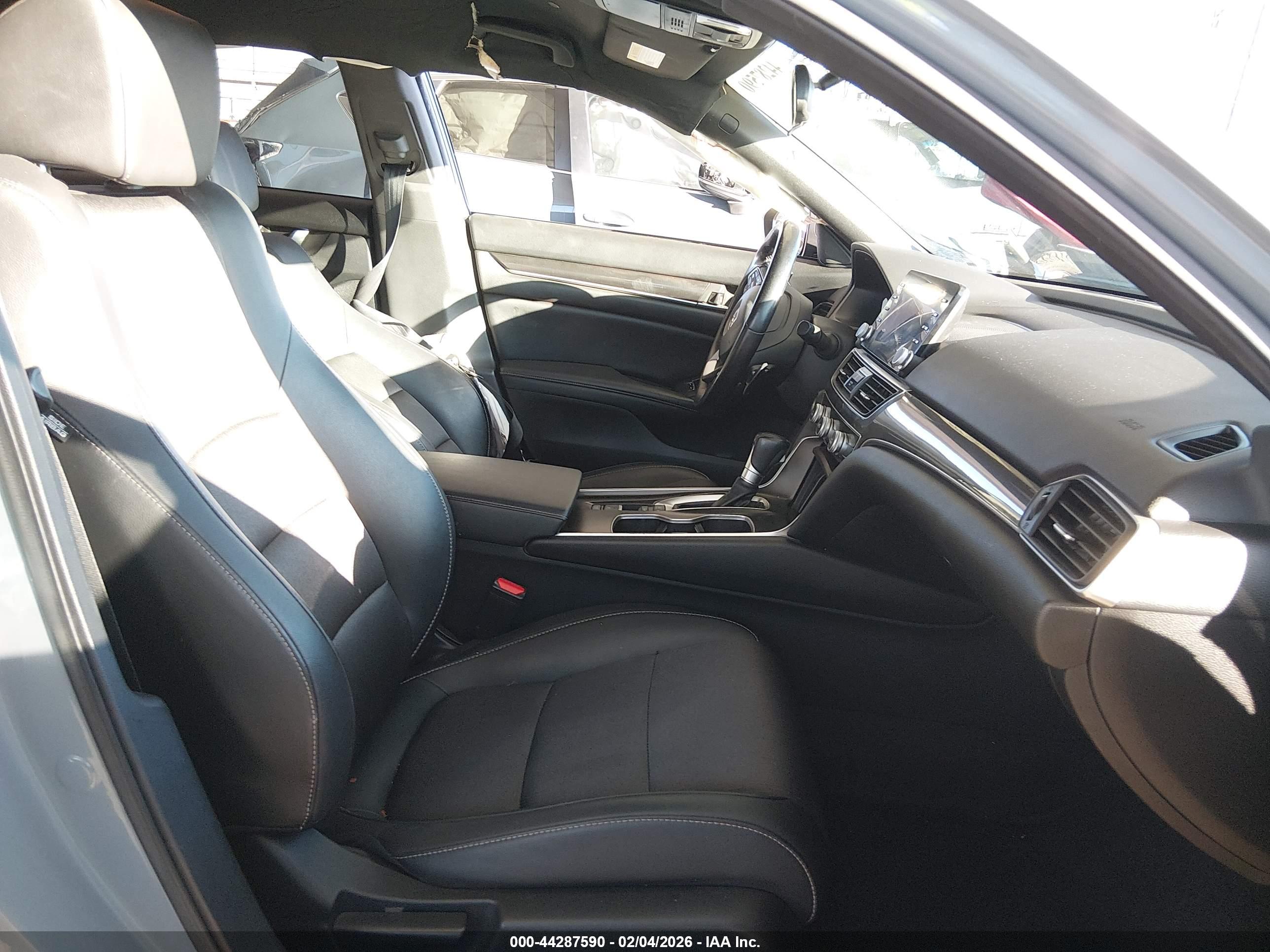 HONDA ACCORD image 5