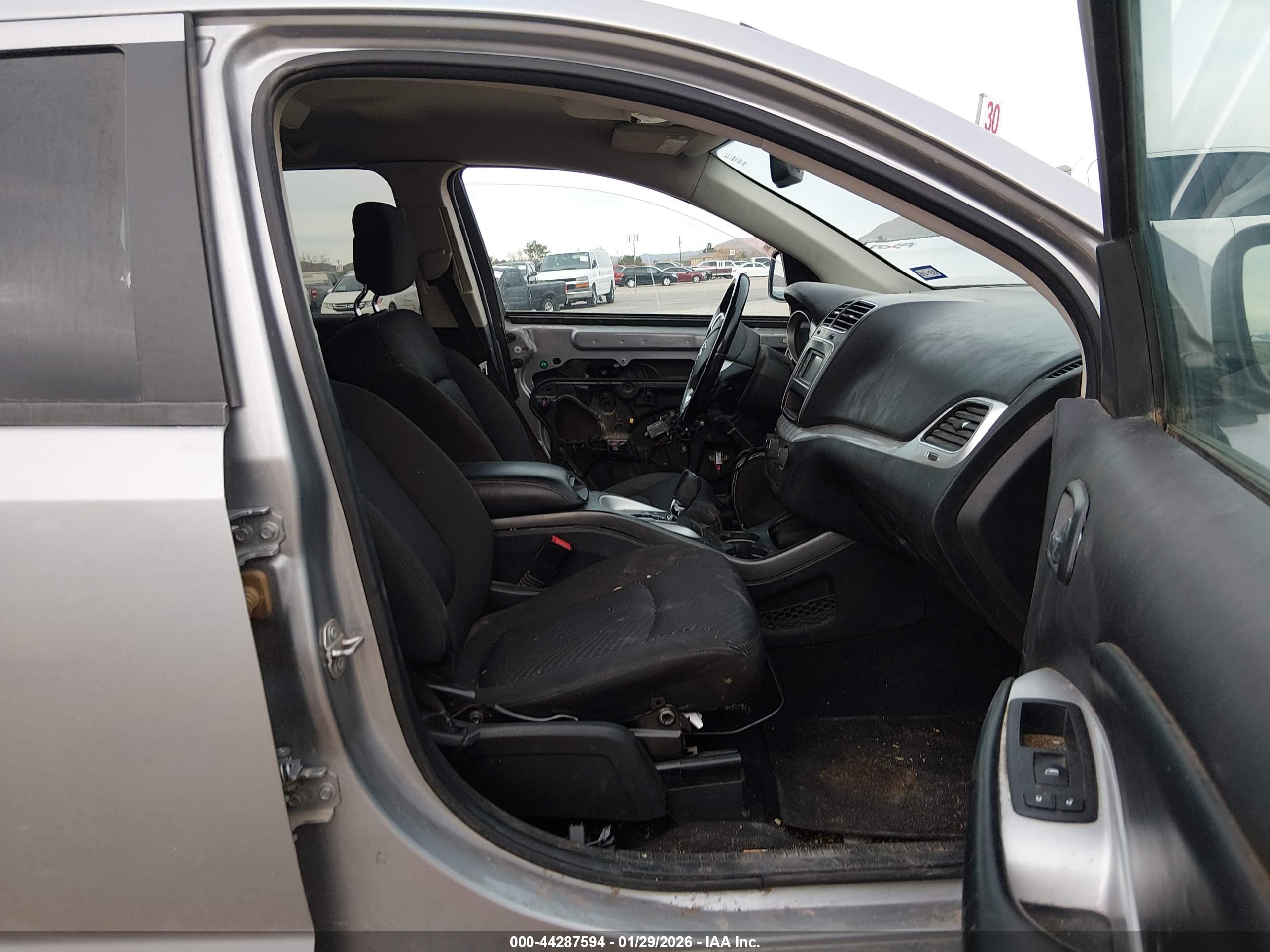 DODGE JOURNEY image 5