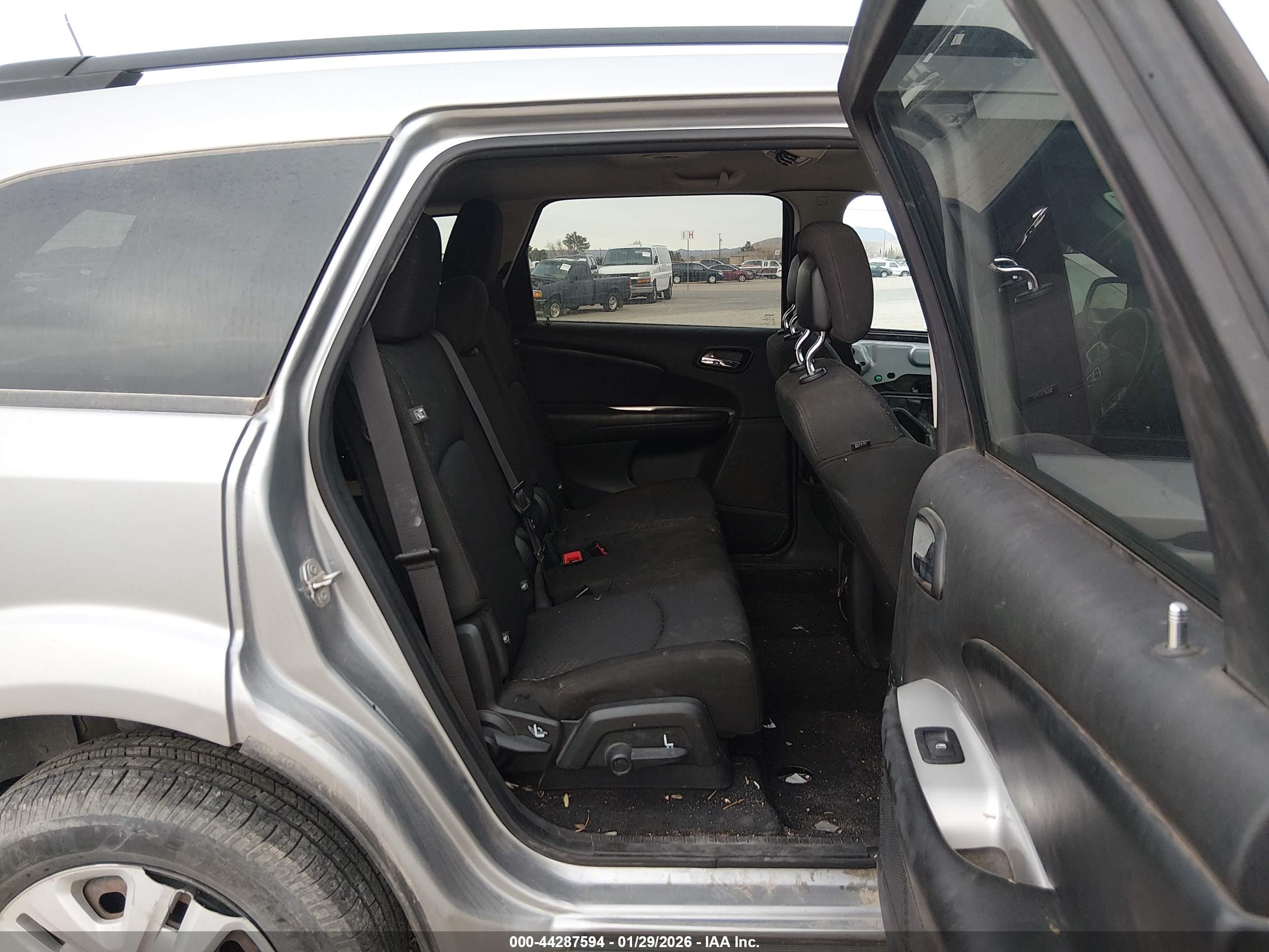 DODGE JOURNEY image 8