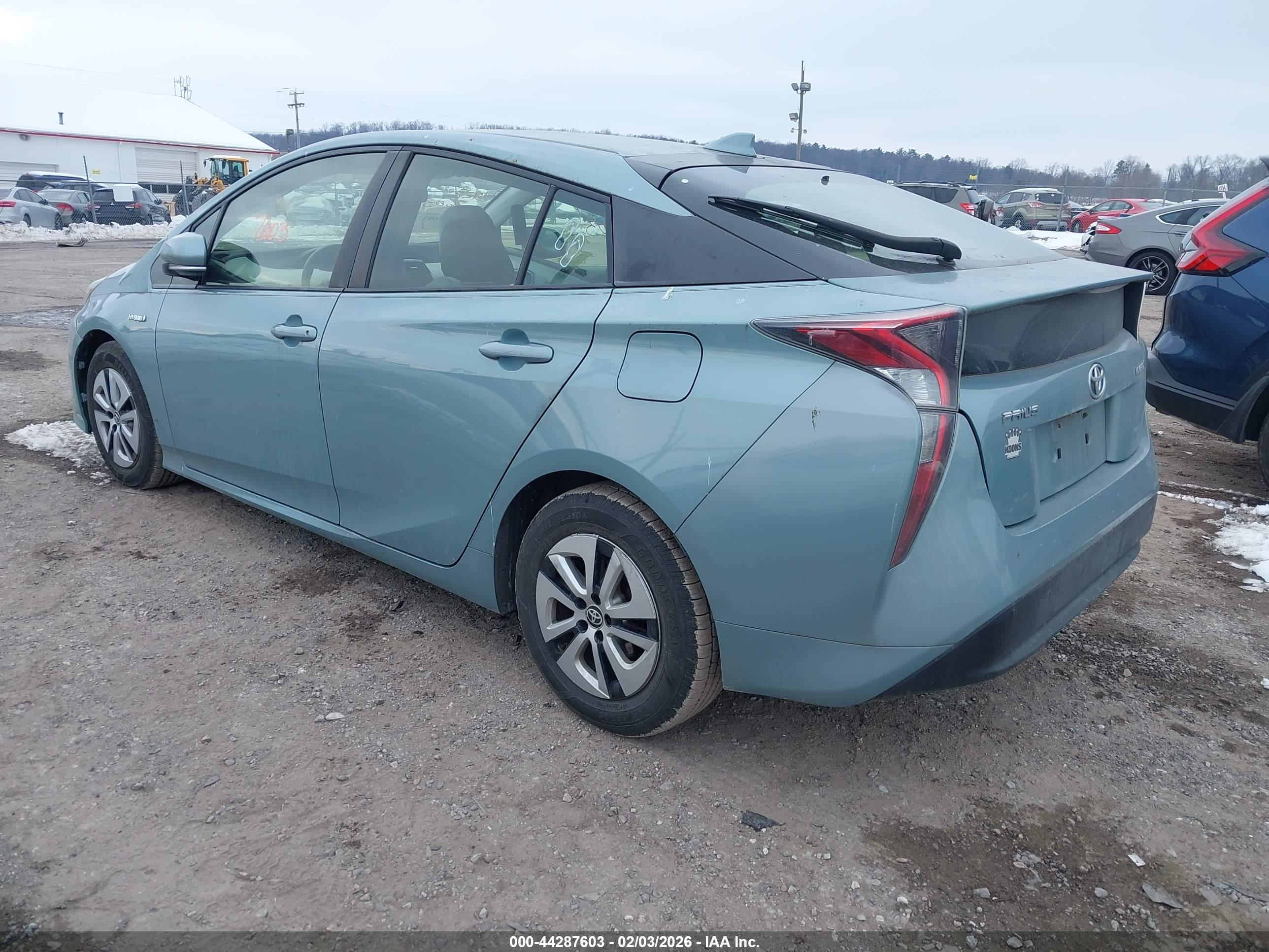TOYOTA PRIUS image 3