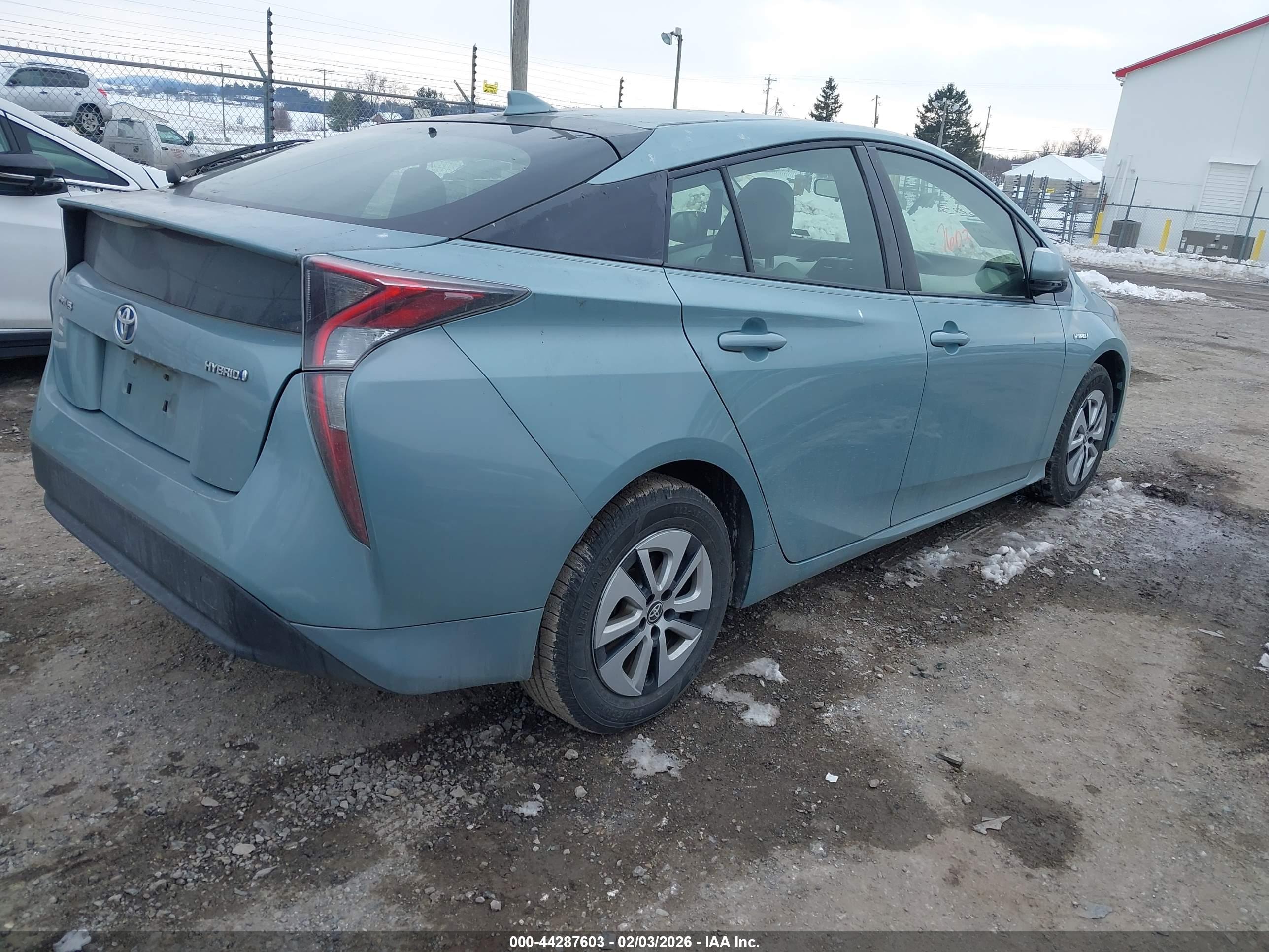 TOYOTA PRIUS image 4