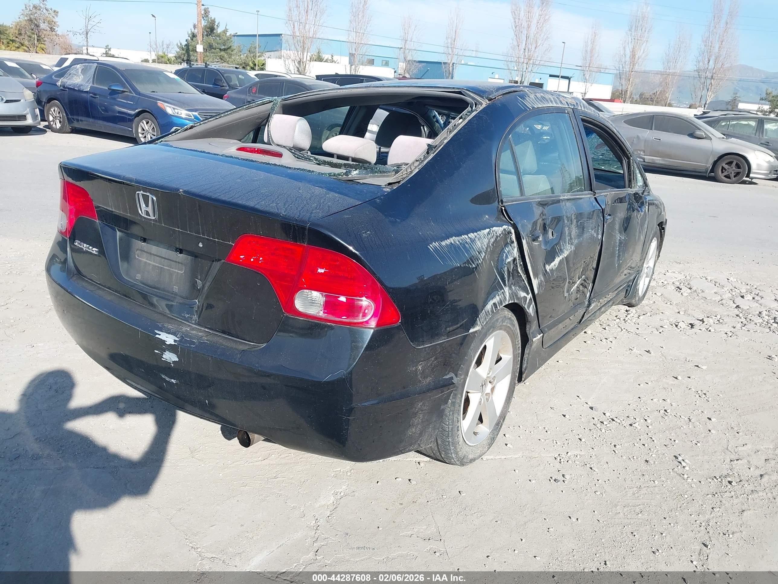 HONDA CIVIC image 4