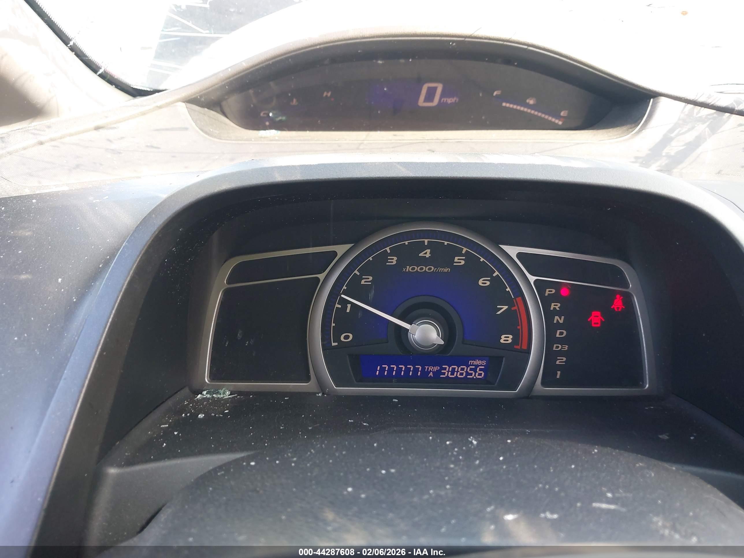 HONDA CIVIC image 7