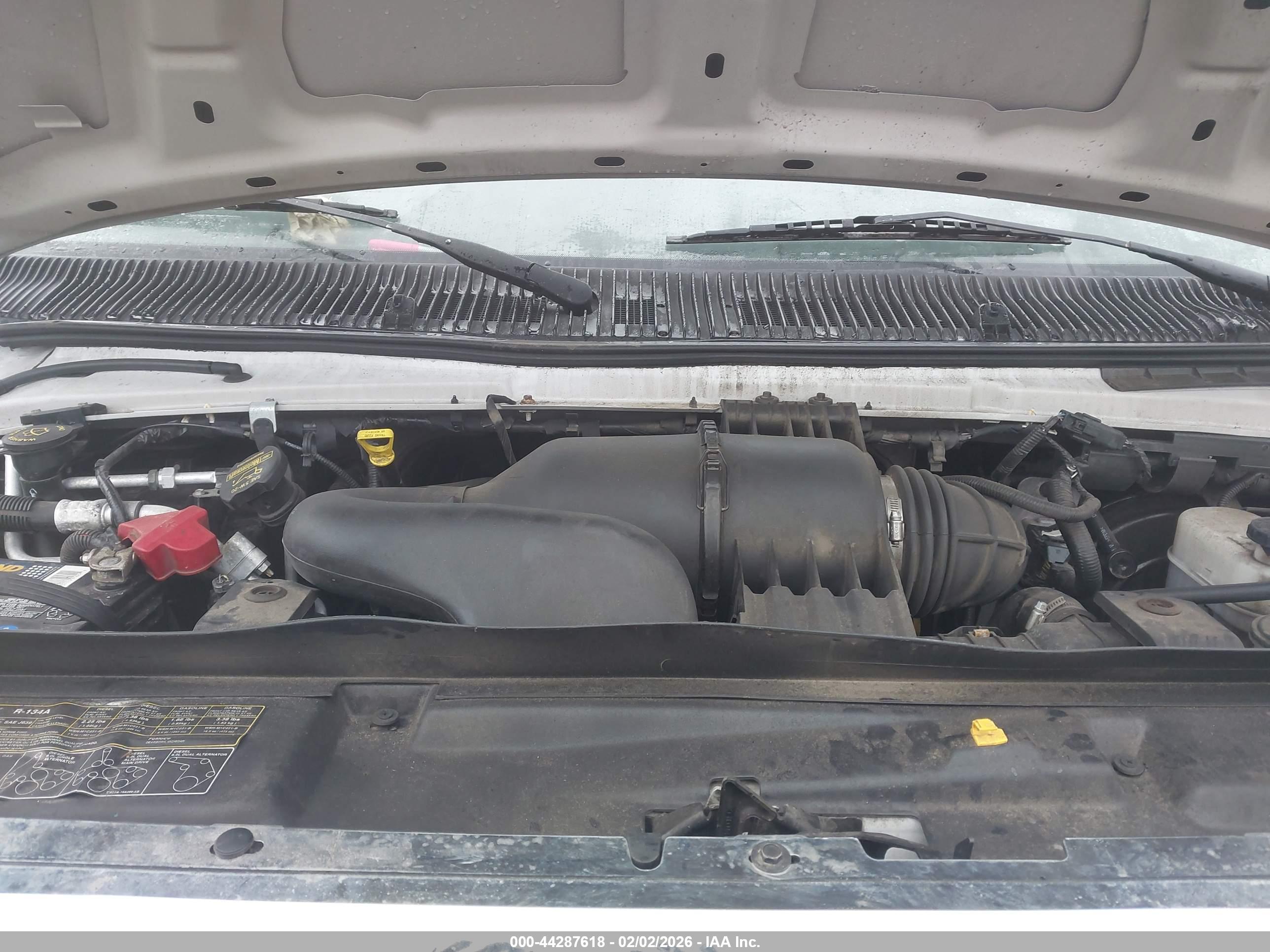 FORD E-250 image 10