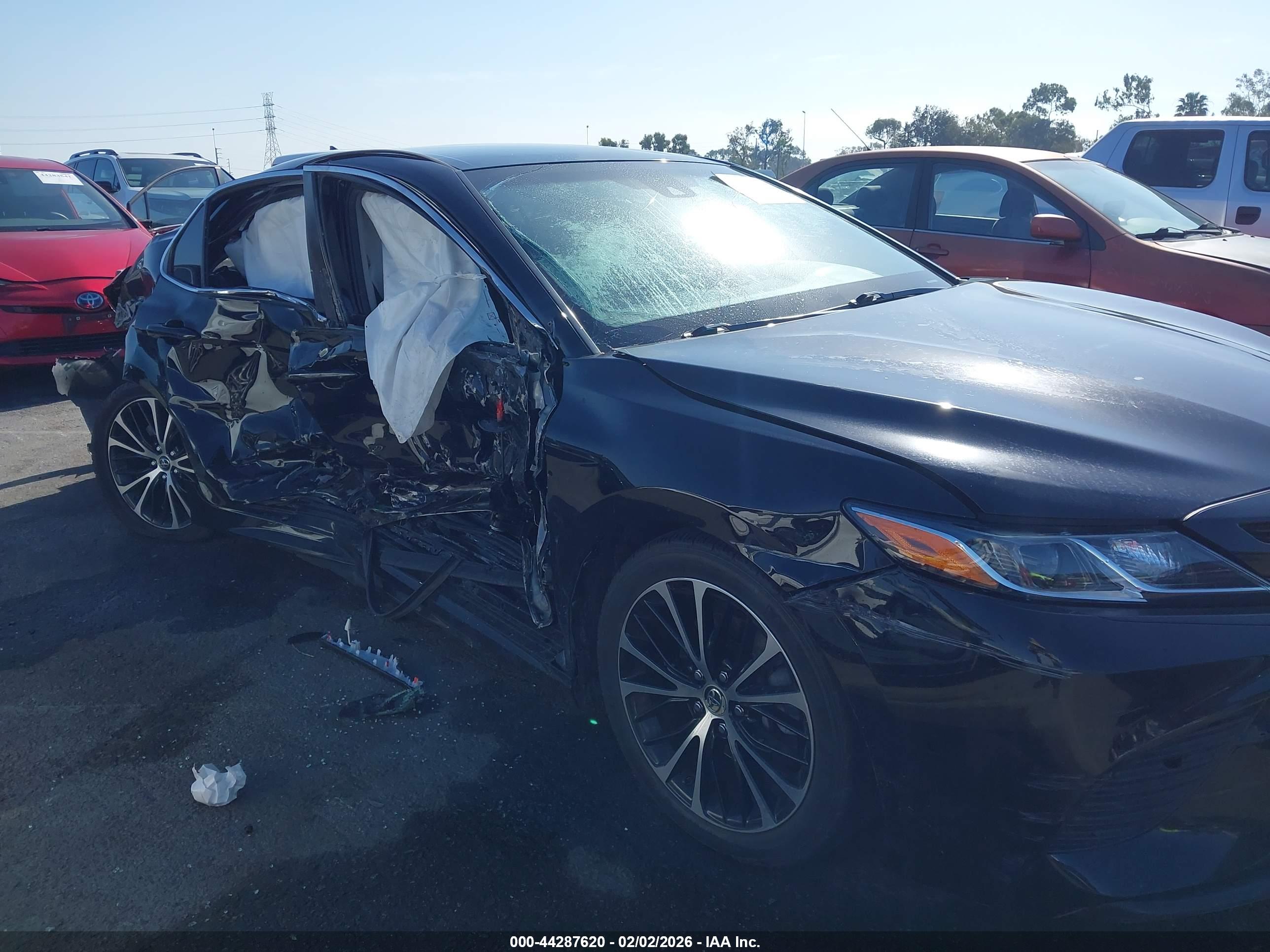 TOYOTA CAMRY image 6