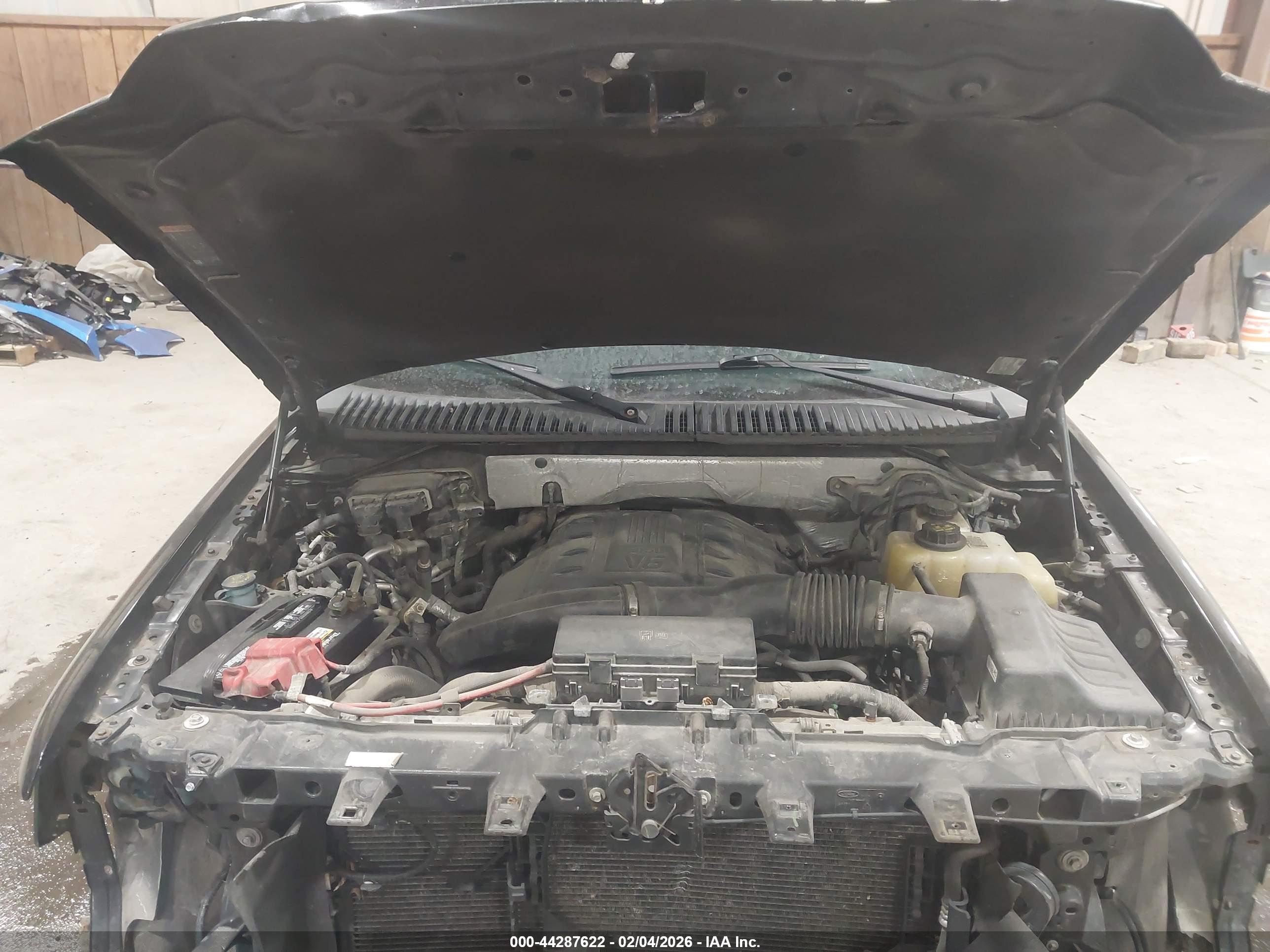FORD EXPEDITION image 10