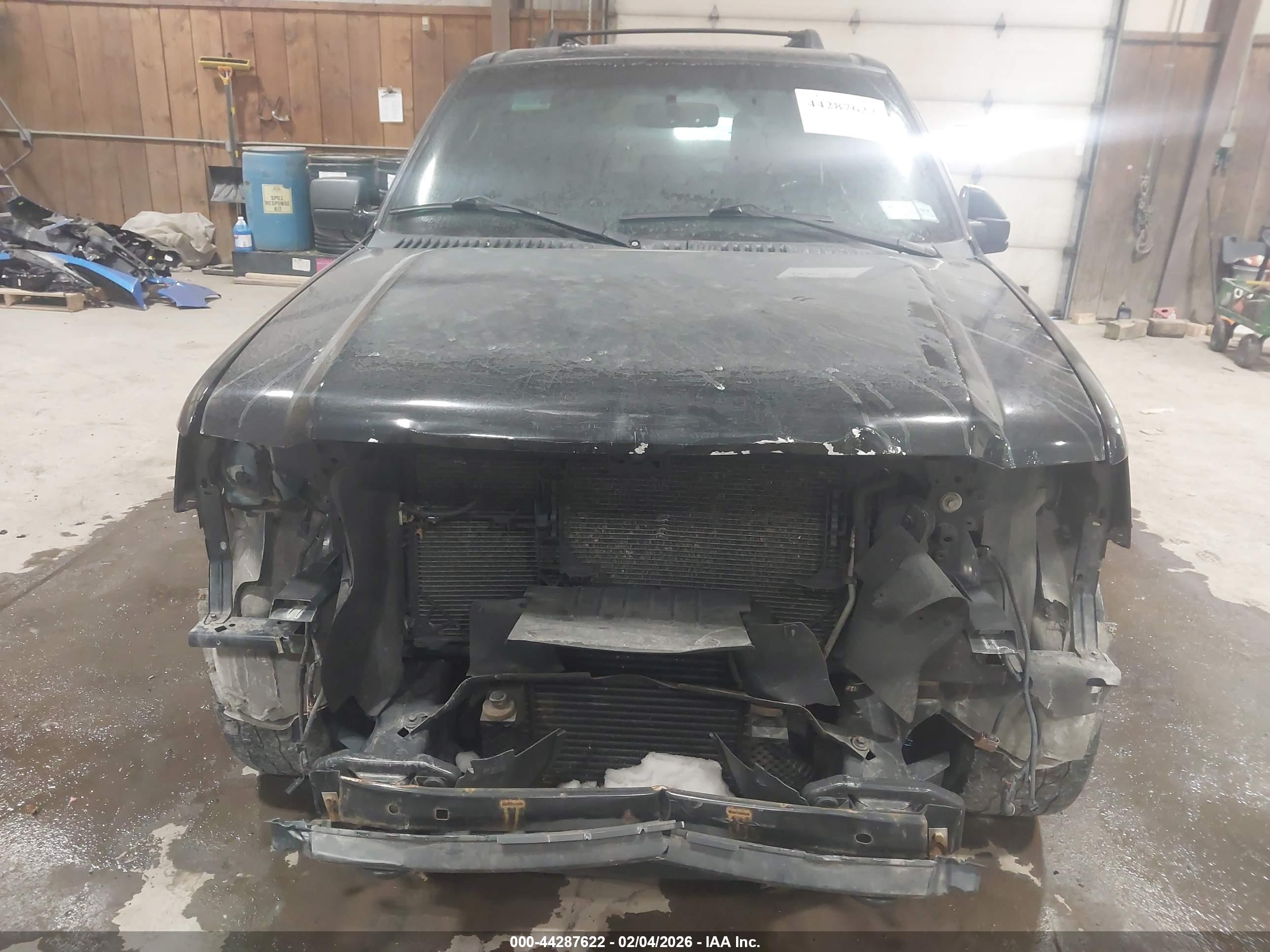 FORD EXPEDITION image 6