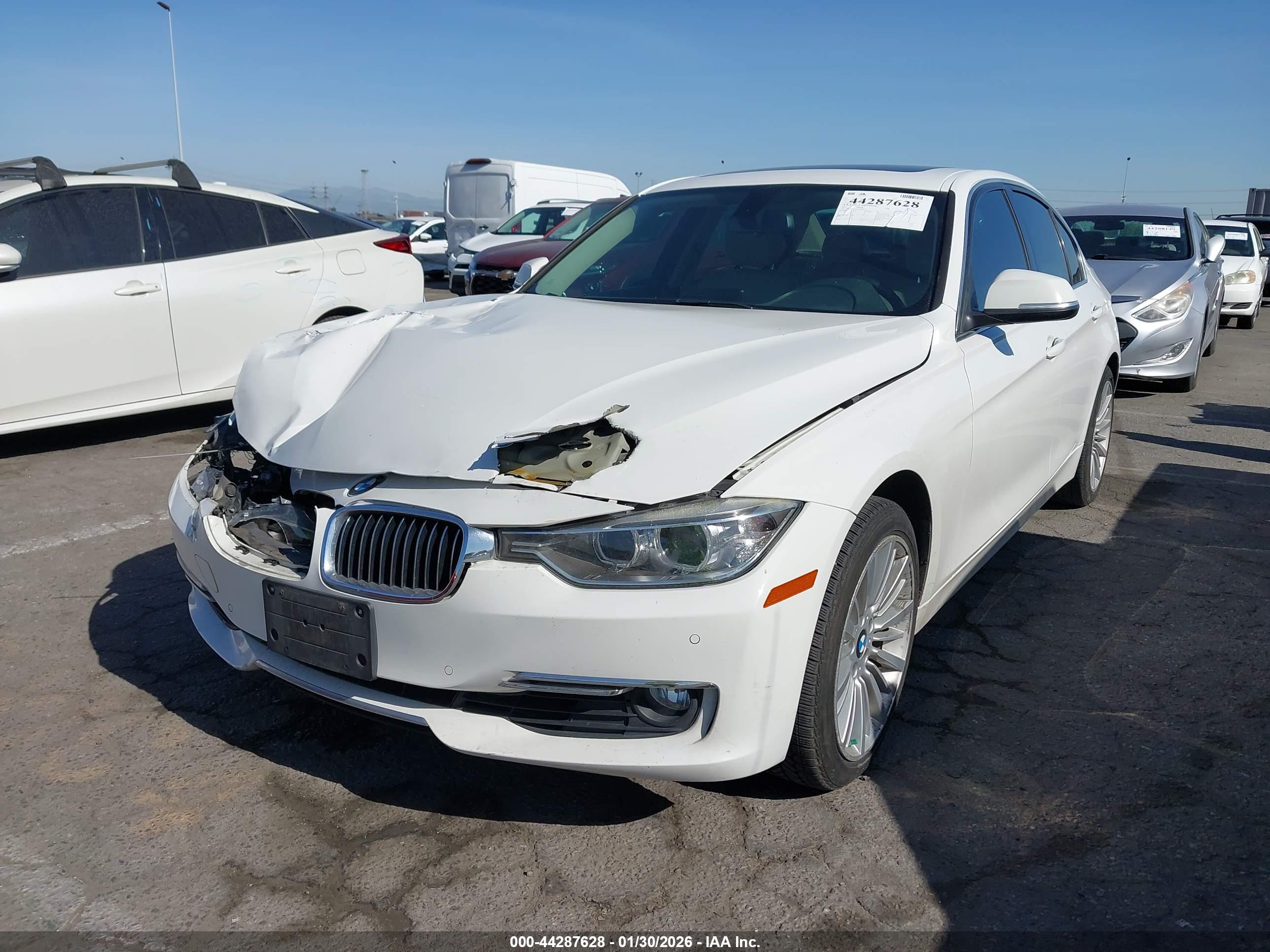 BMW 328I image 2
