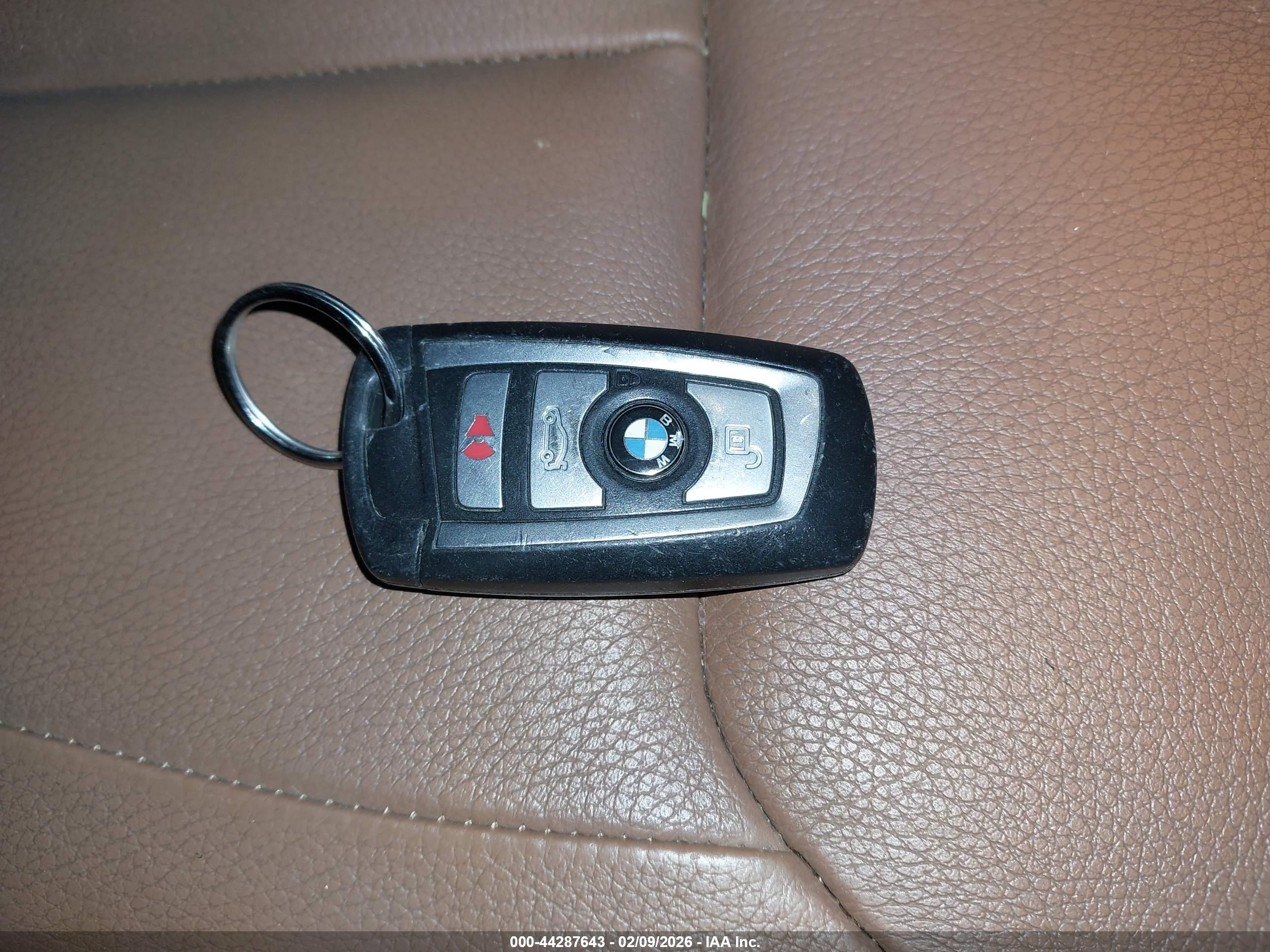 BMW 328I image 11