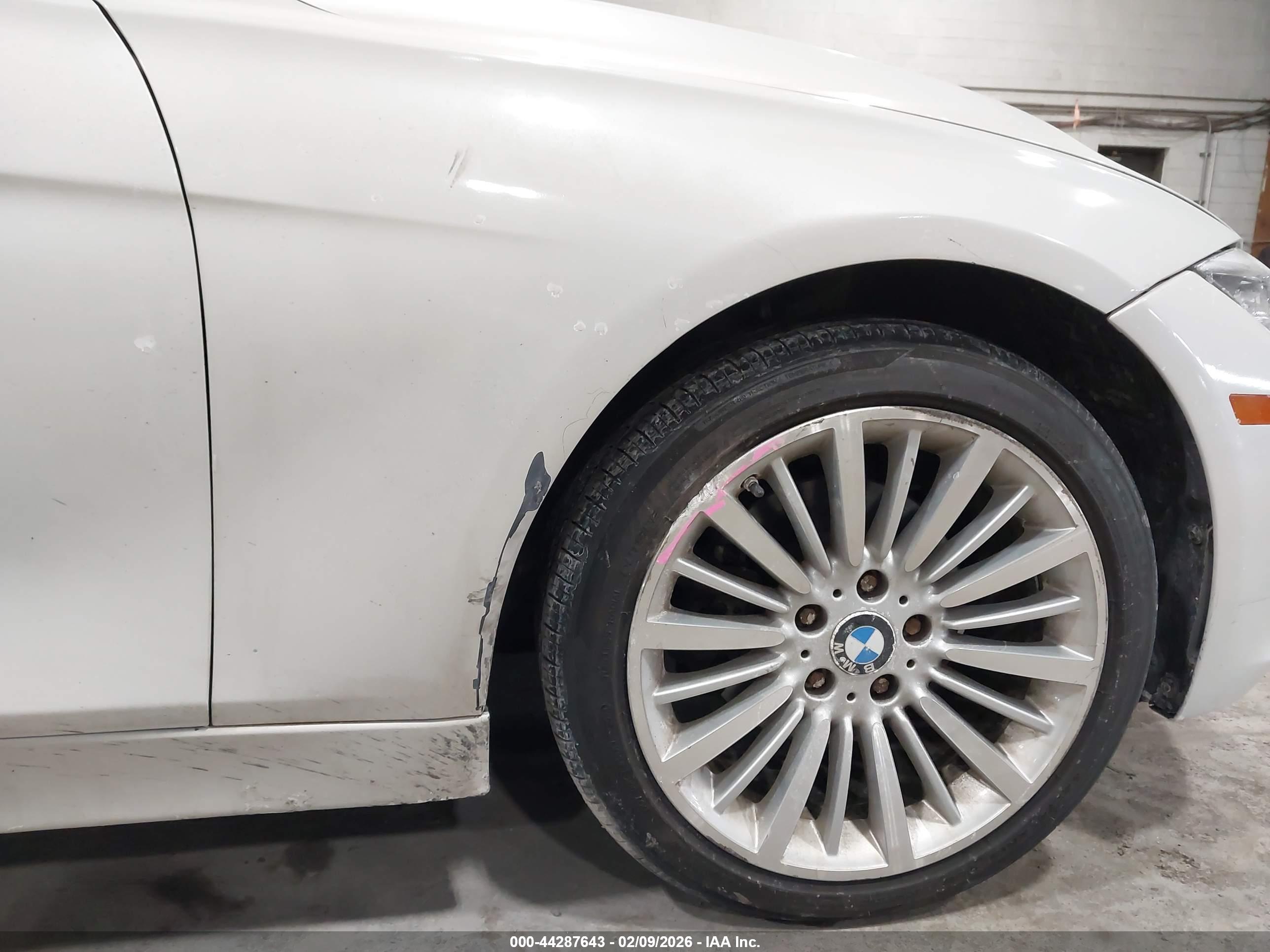 BMW 328I image 6