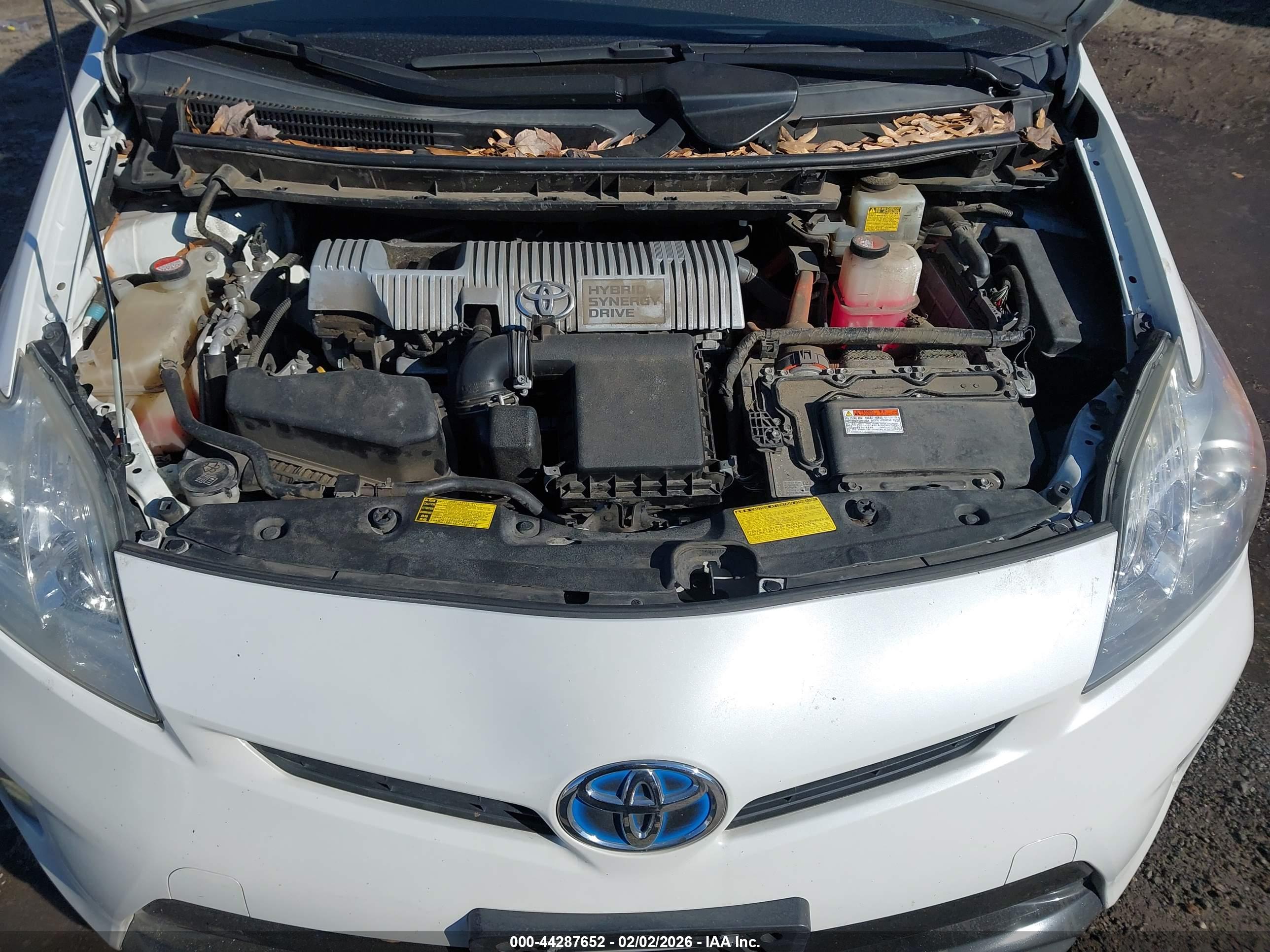 TOYOTA PRIUS image 10