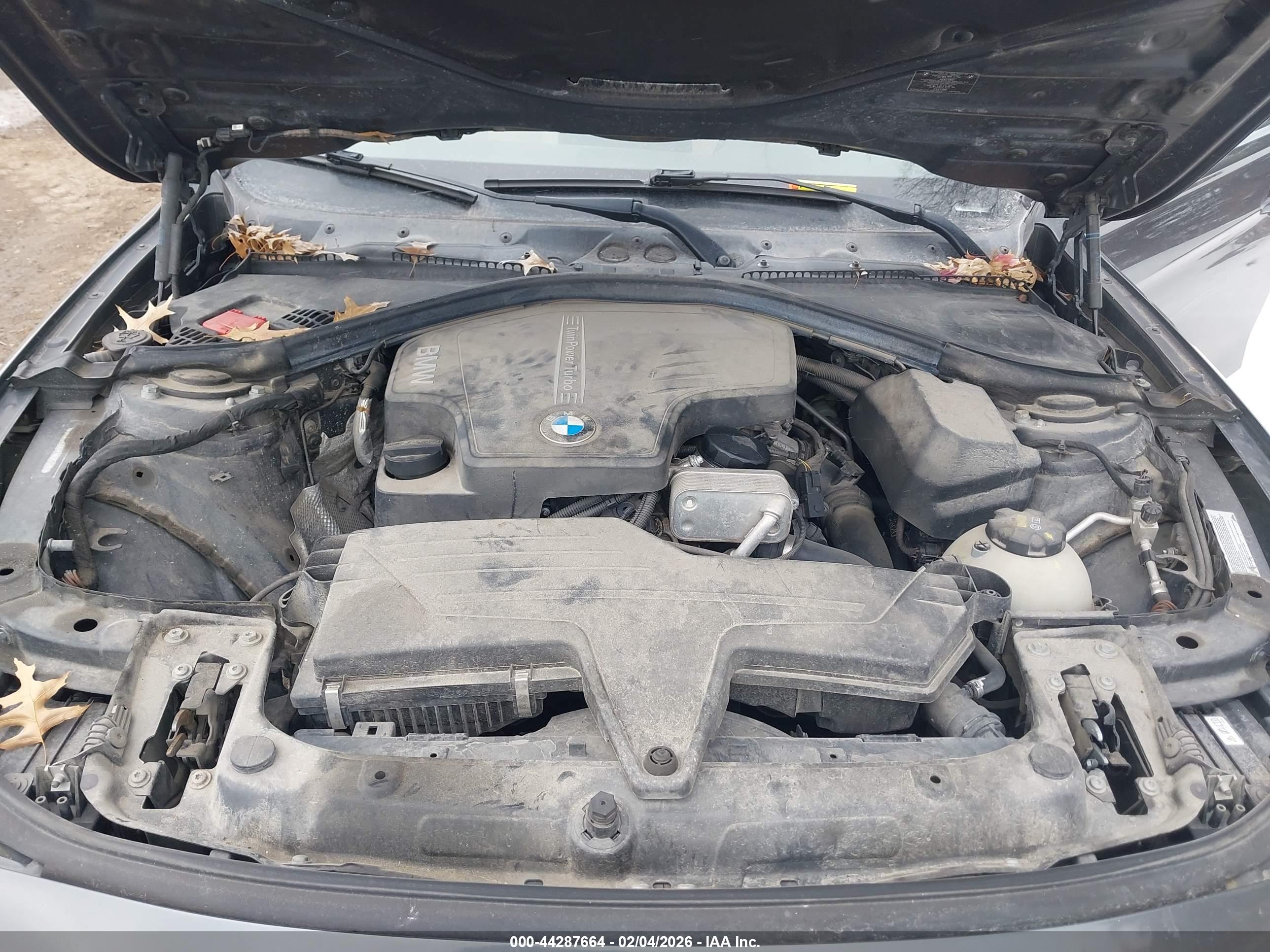 BMW 328I image 10