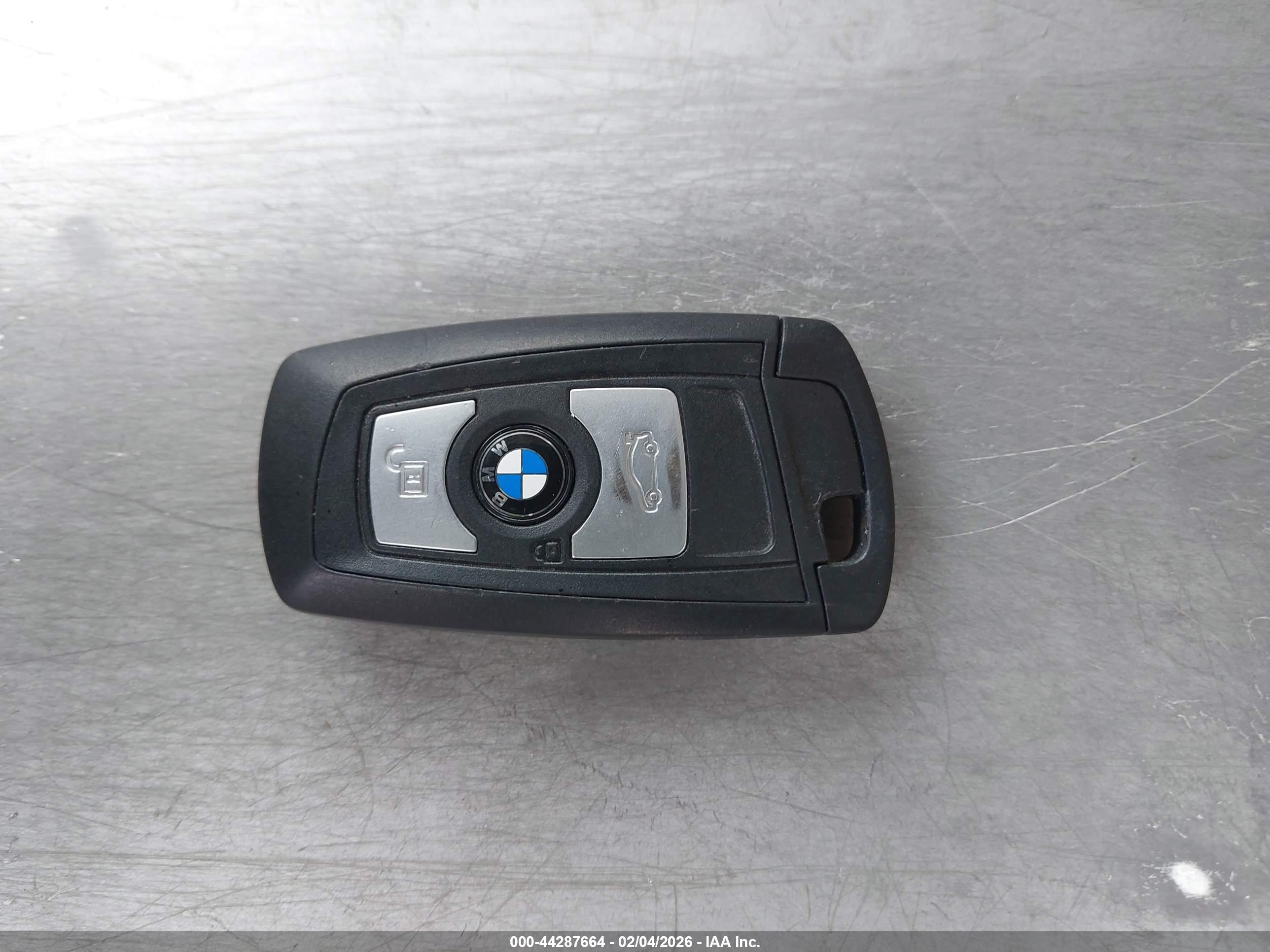 BMW 328I image 11