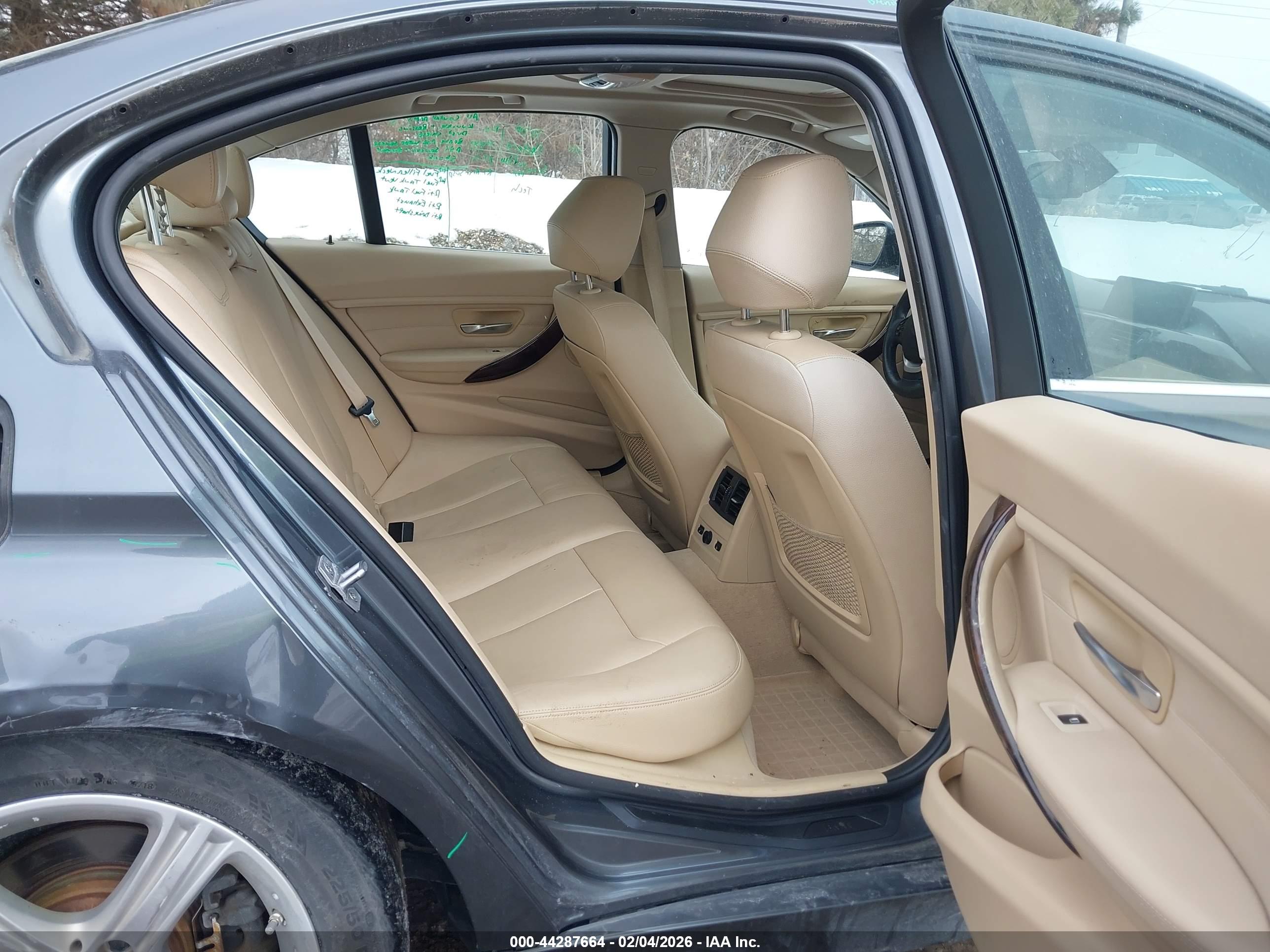 BMW 328I image 8