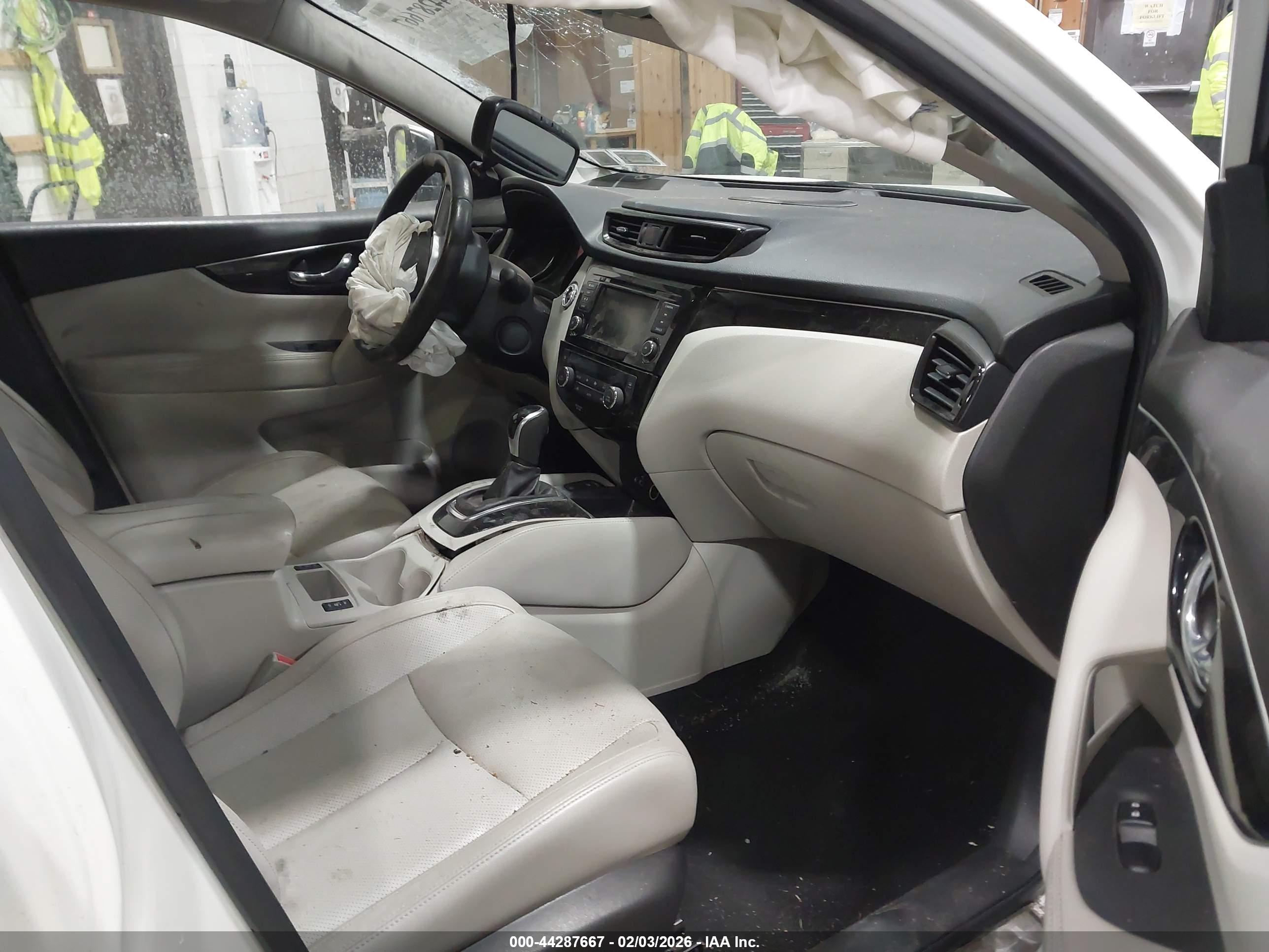NISSAN ROGUE image 5
