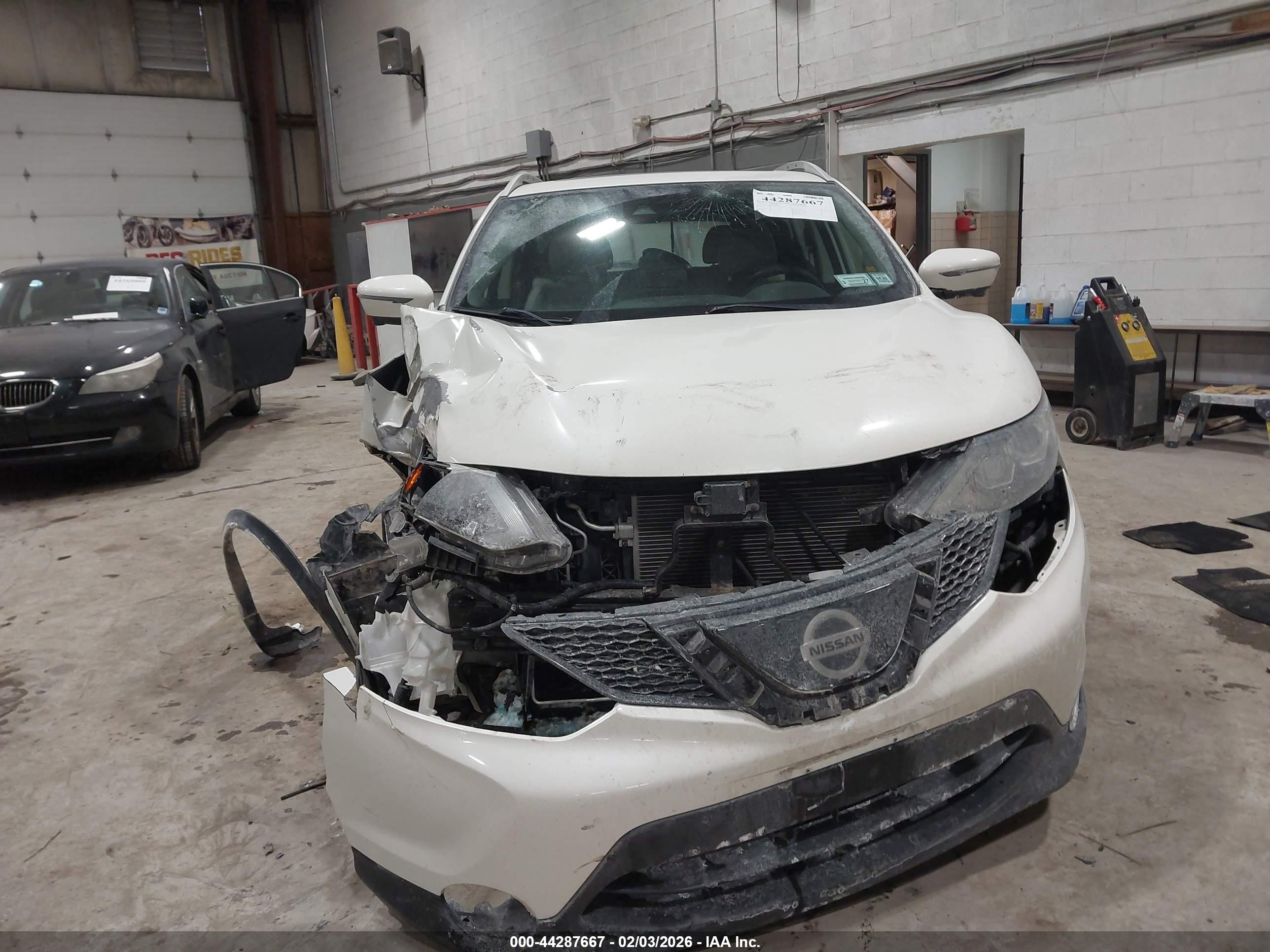 NISSAN ROGUE image 6