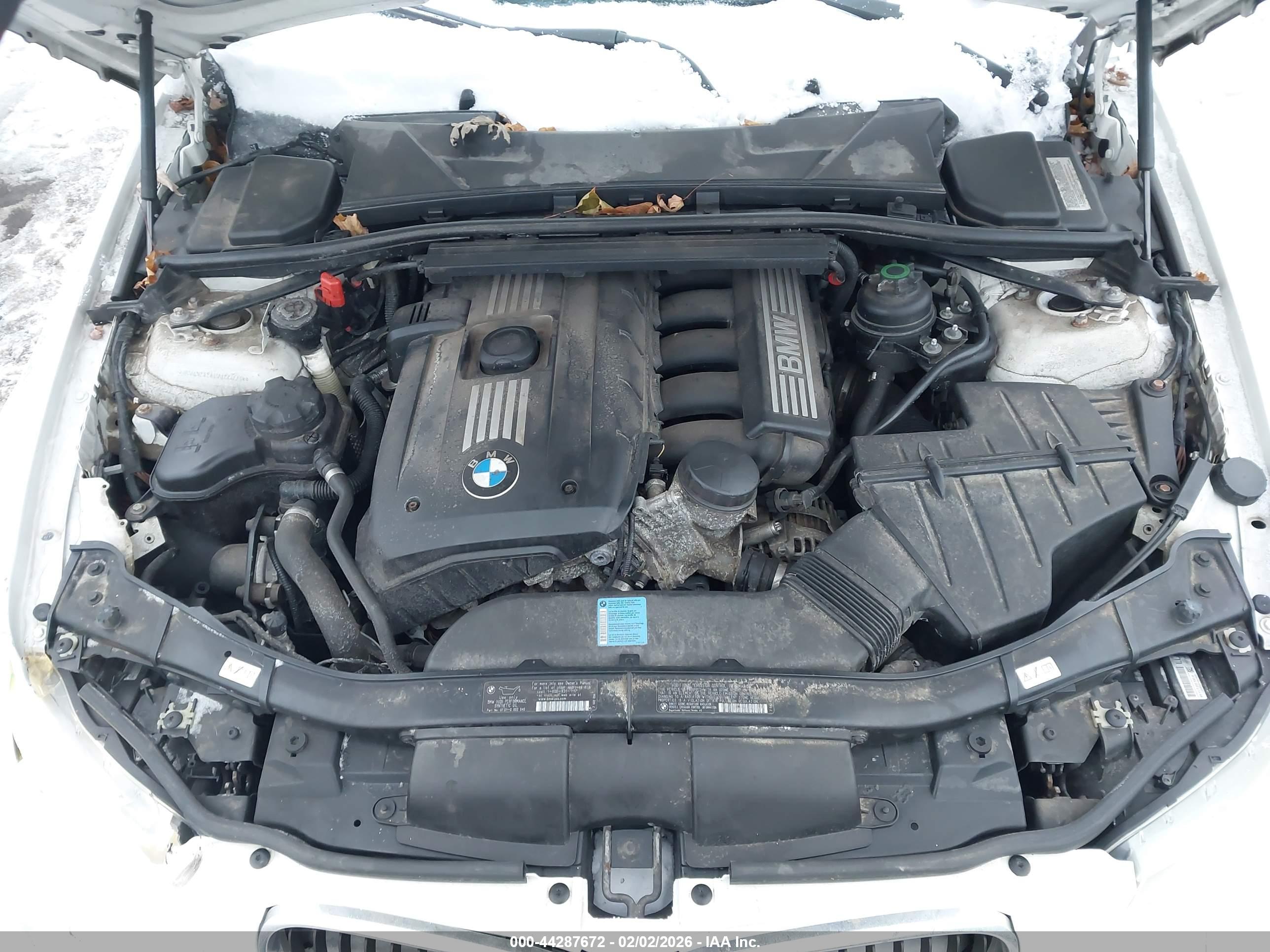BMW 328I image 10