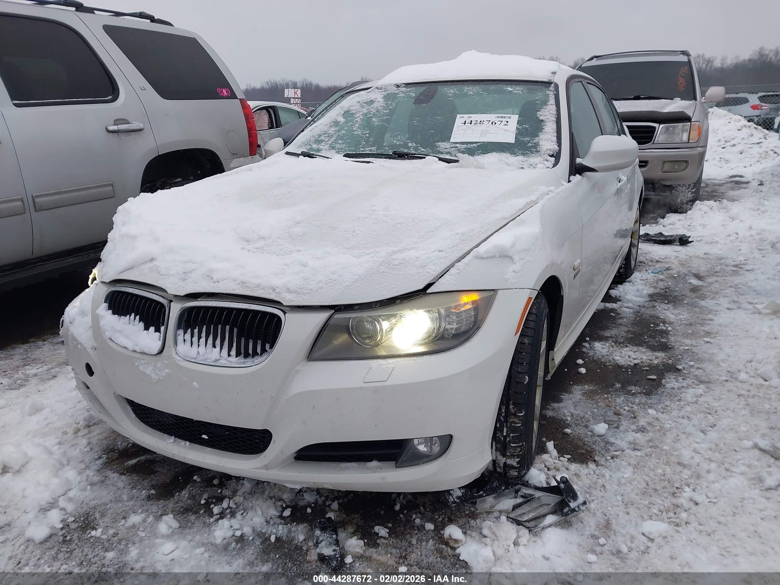 BMW 328I image 2