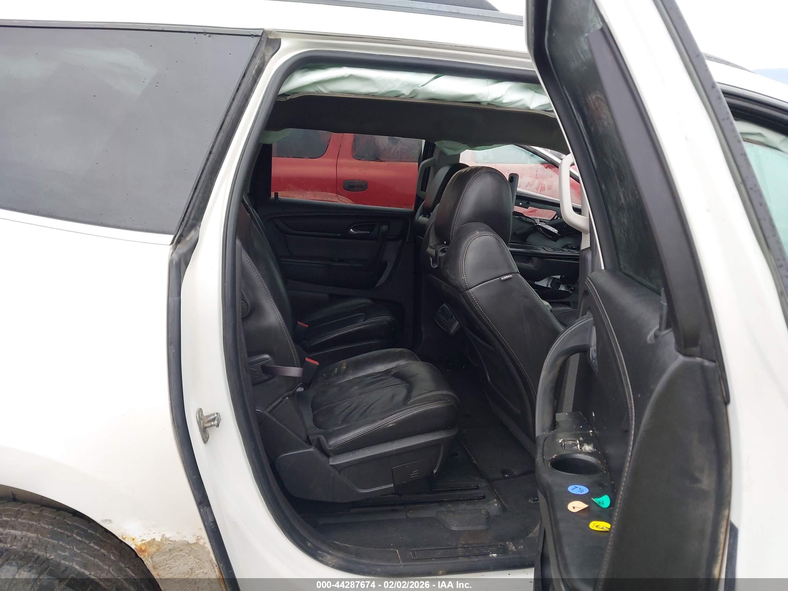 CHEVROLET TRAVERSE image 8