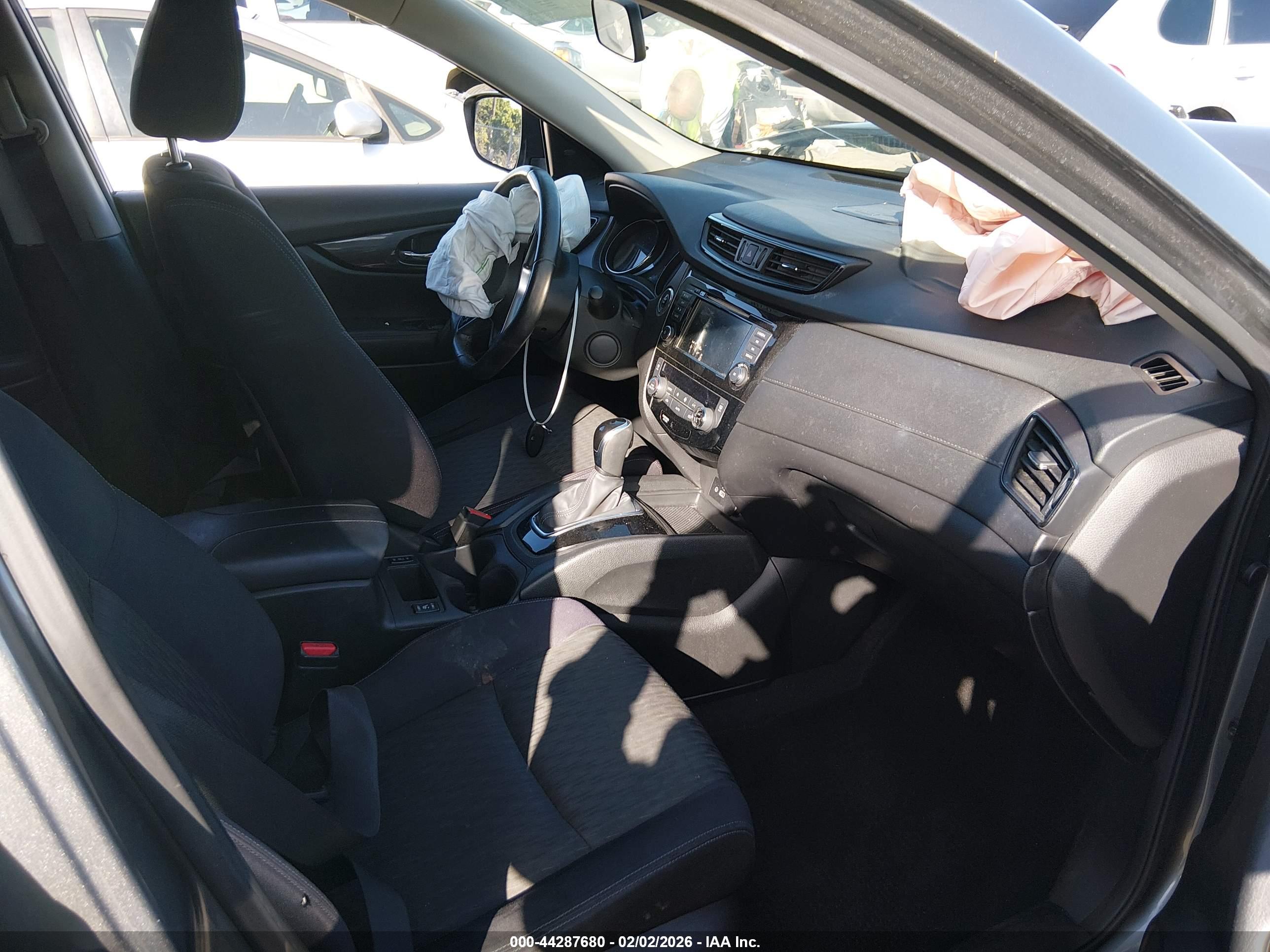 NISSAN ROGUE image 5