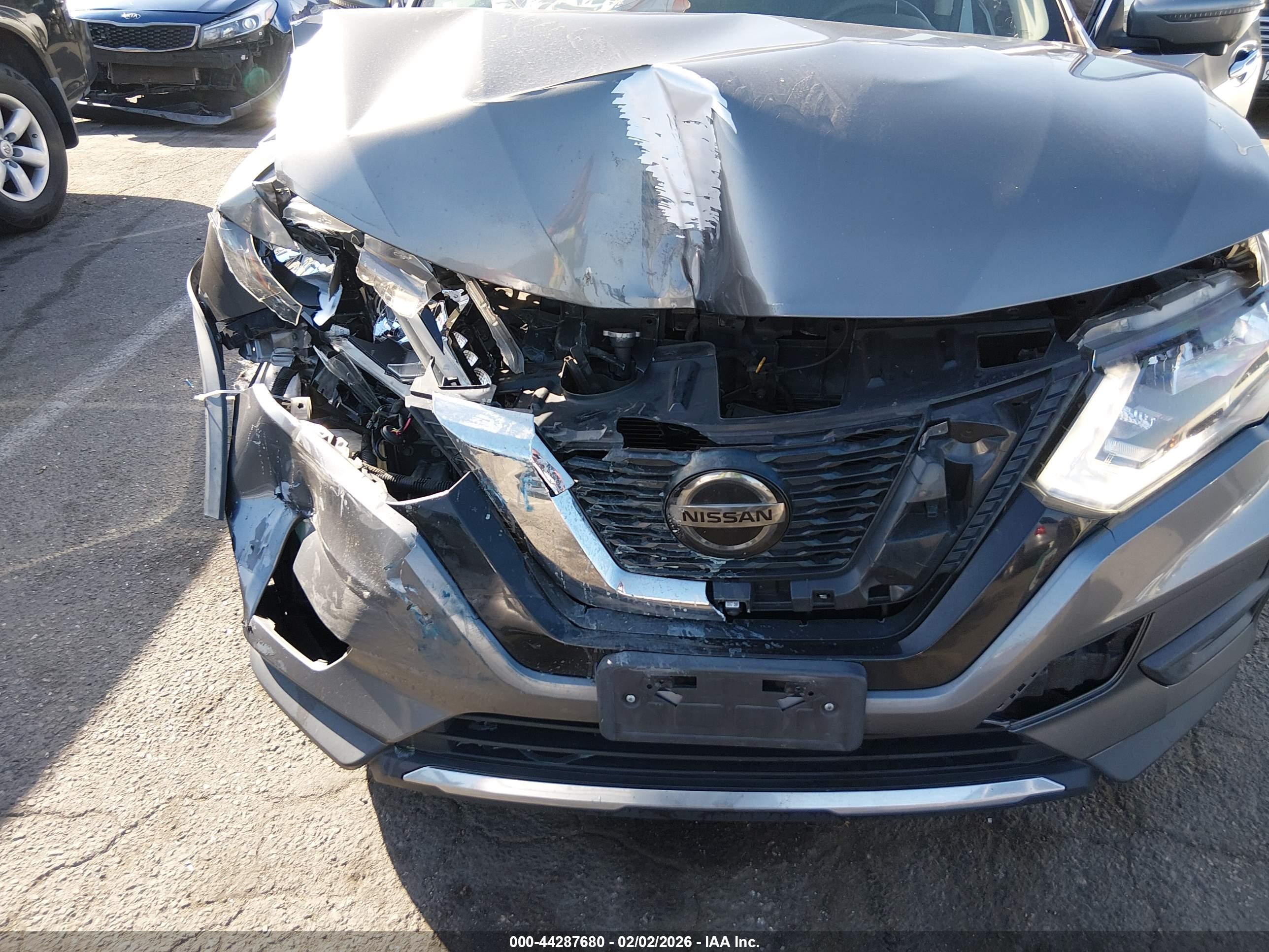 NISSAN ROGUE image 6