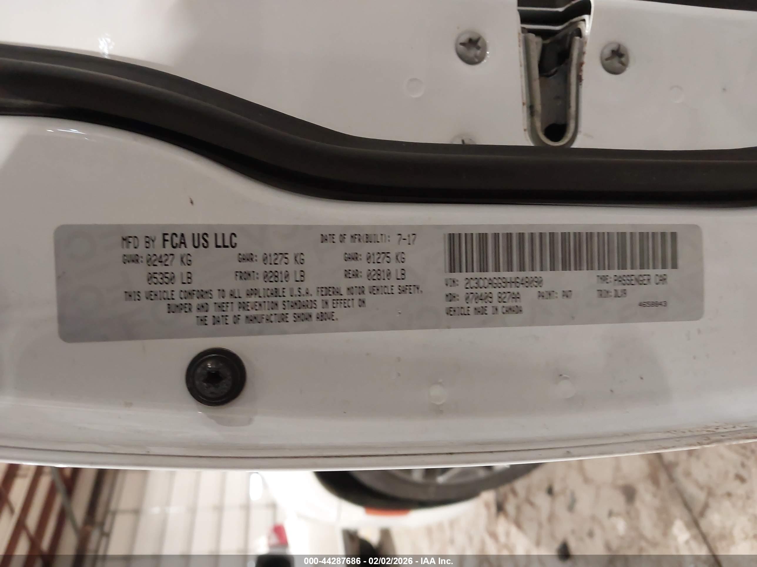 CHRYSLER 300 image 9