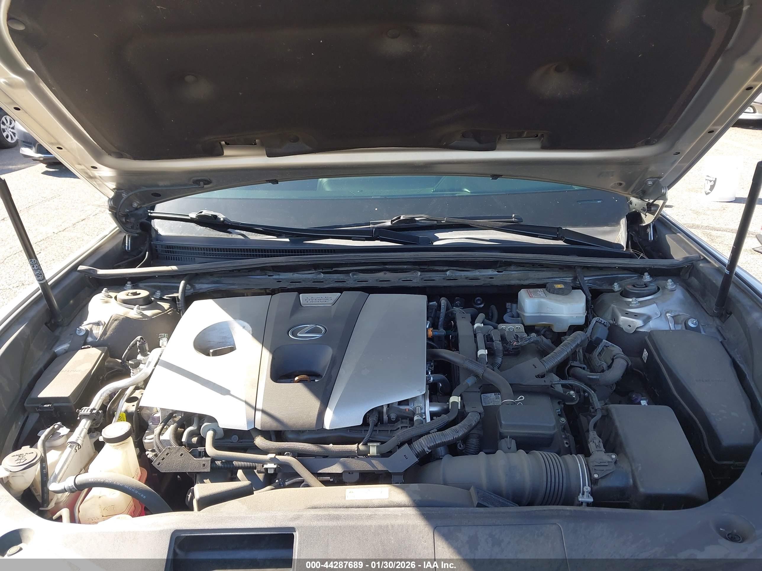 LEXUS ES image 10