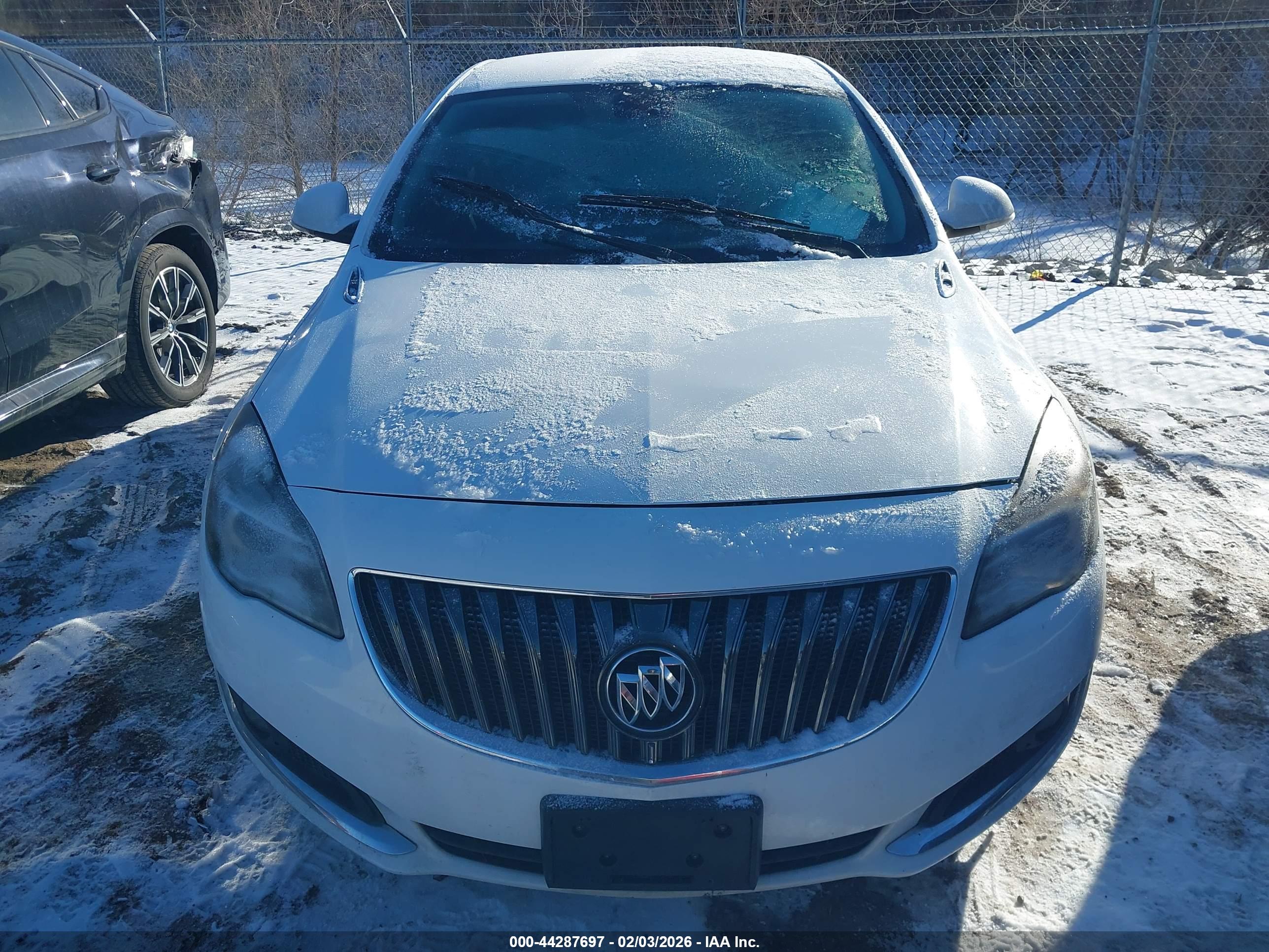 BUICK REGAL image 6