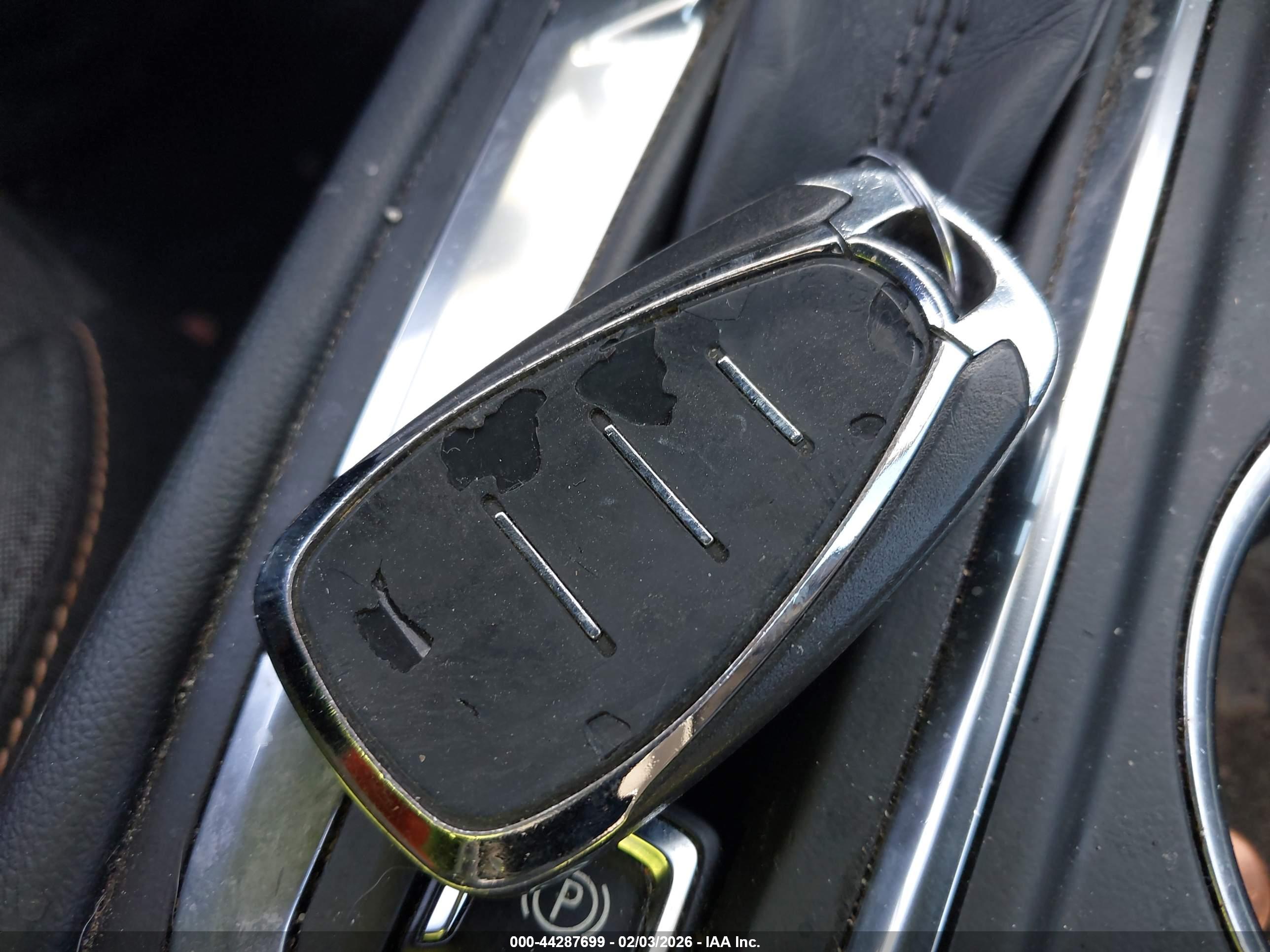 CHEVROLET EQUINOX image 11