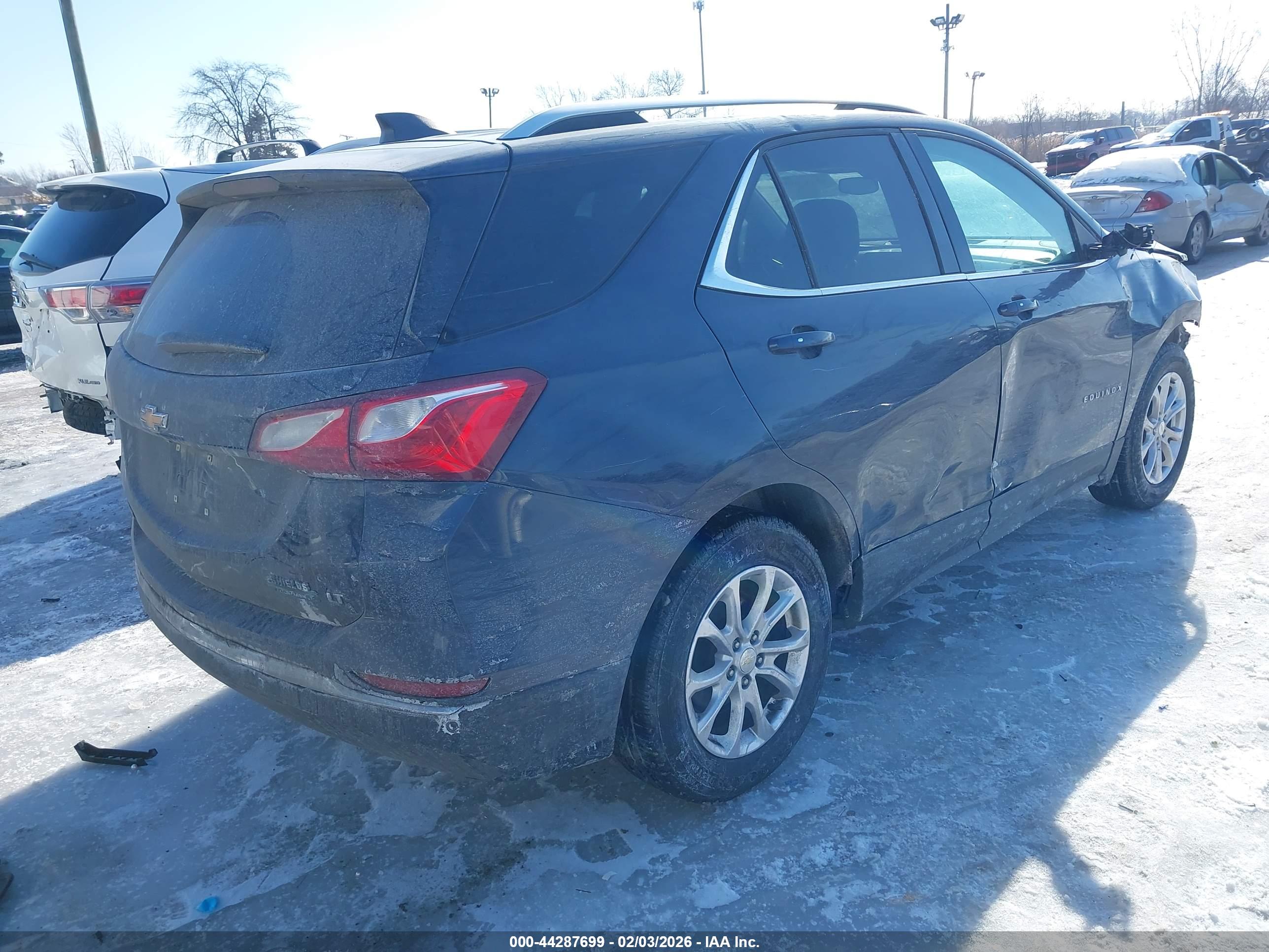 CHEVROLET EQUINOX image 4